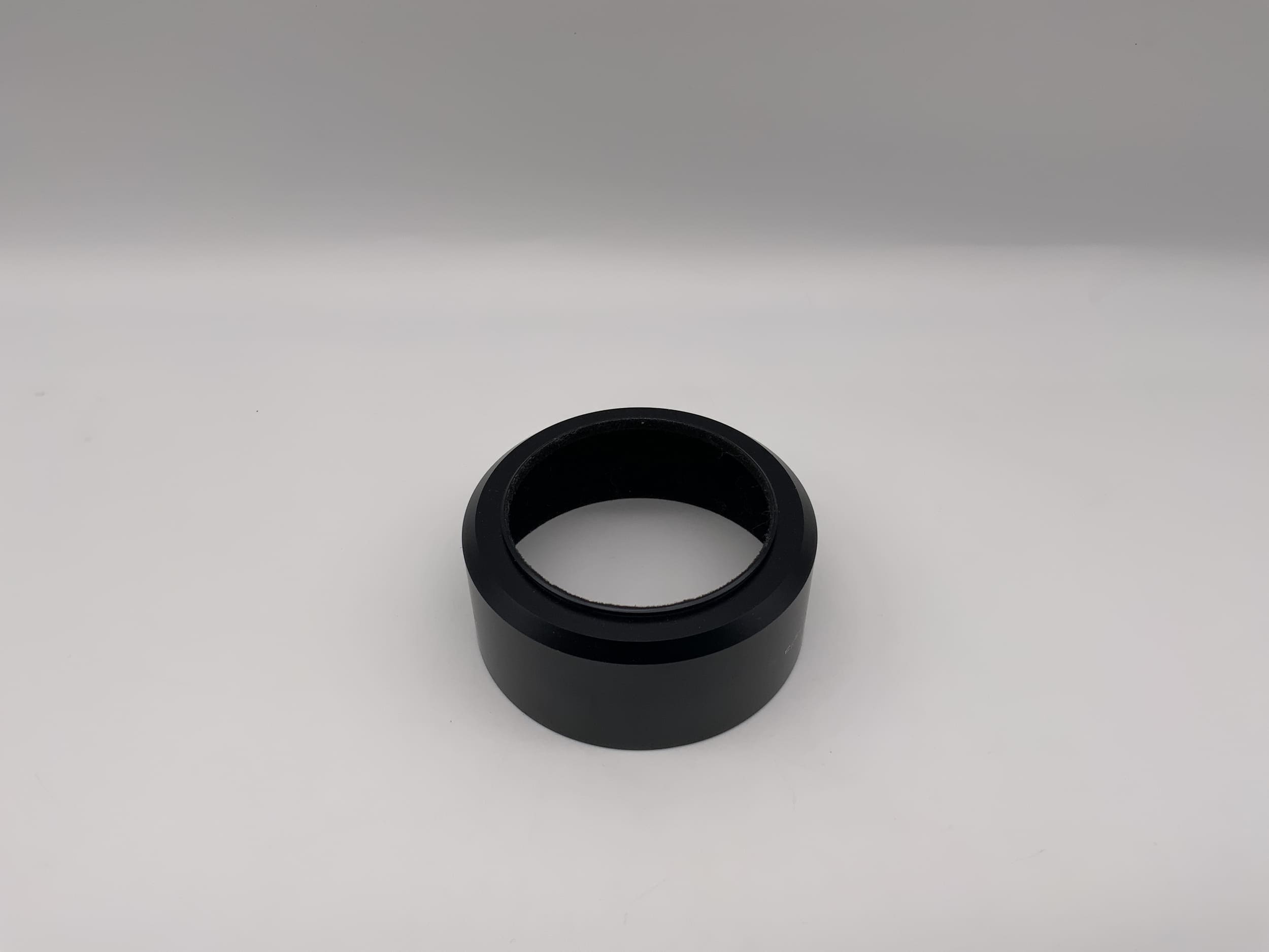 Minolta MD 75-200mm F4.5 lens hood, metal, sunshade