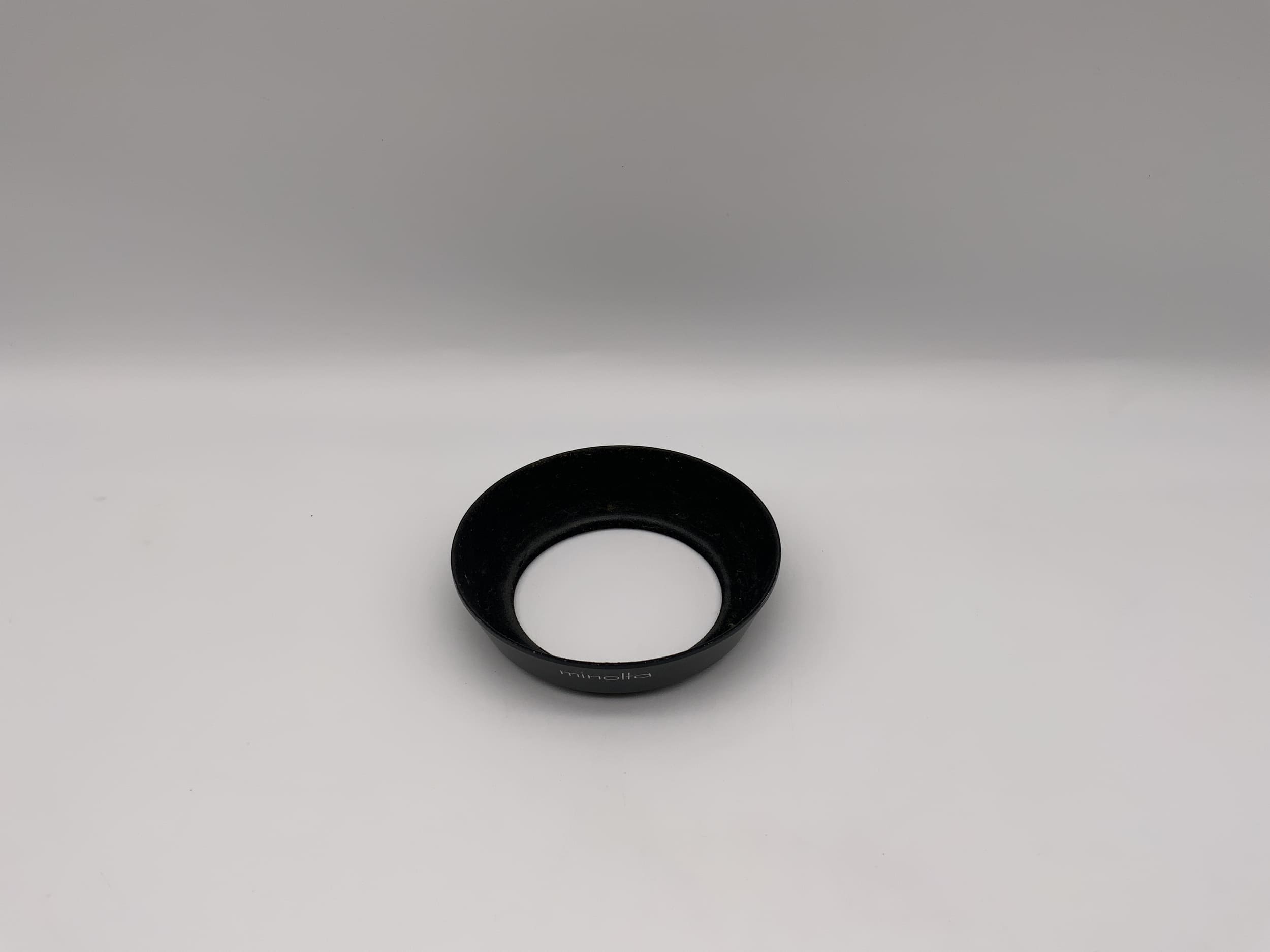 Minolta MC 28mm F3.5 Metal Lens Hood