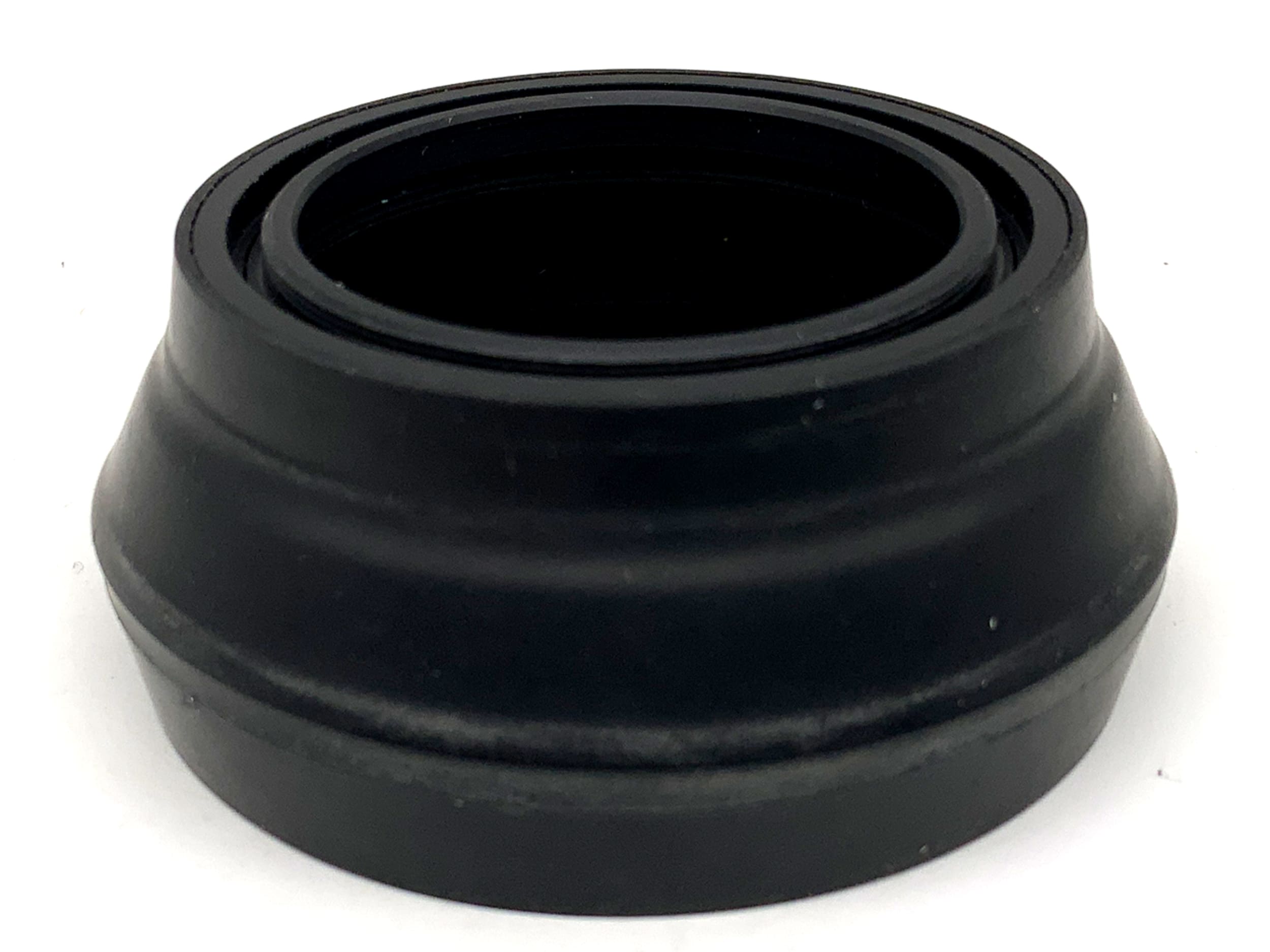 Leitz Canada 2.8/90-5.5 lens hood for Leica, rubber 11250 sunshade