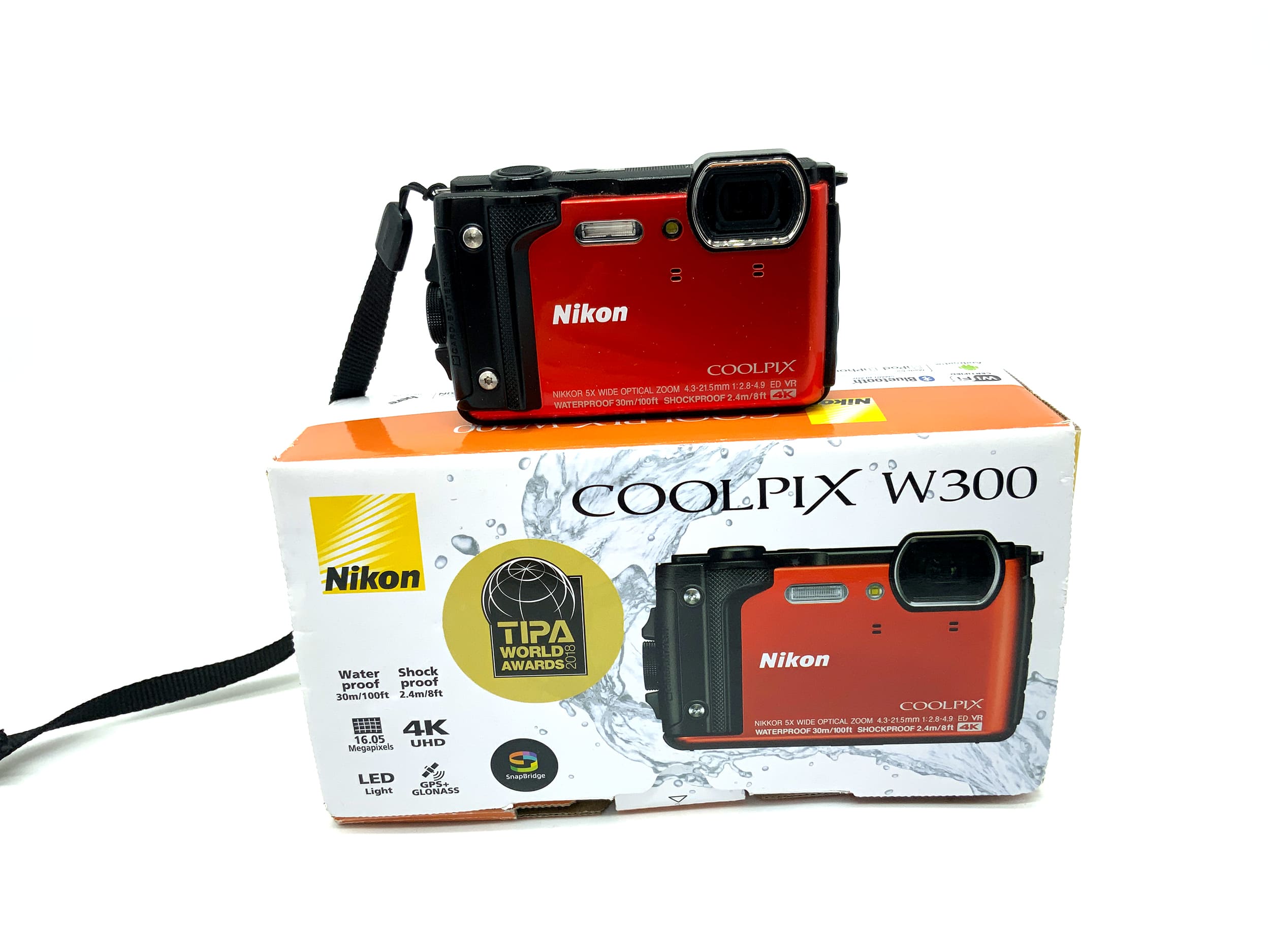 Nikon Coolpix W300 Digital Compact Camera with 4.3-21.5mm 1:2.8-4.9 lens