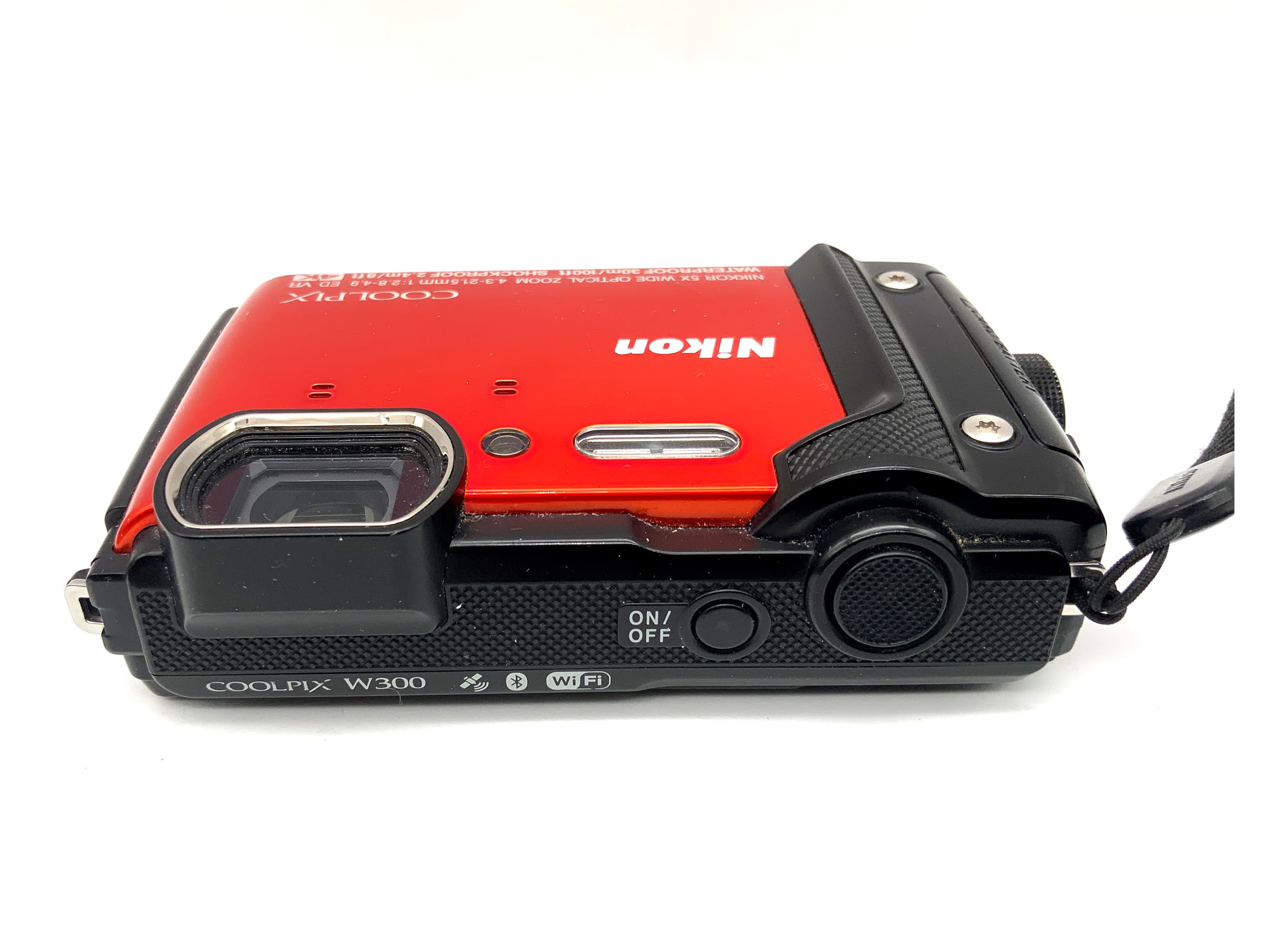 Nikon Coolpix W300 Digital Compact Camera with 4.3-21.5mm 1:2.8-4.9 lens