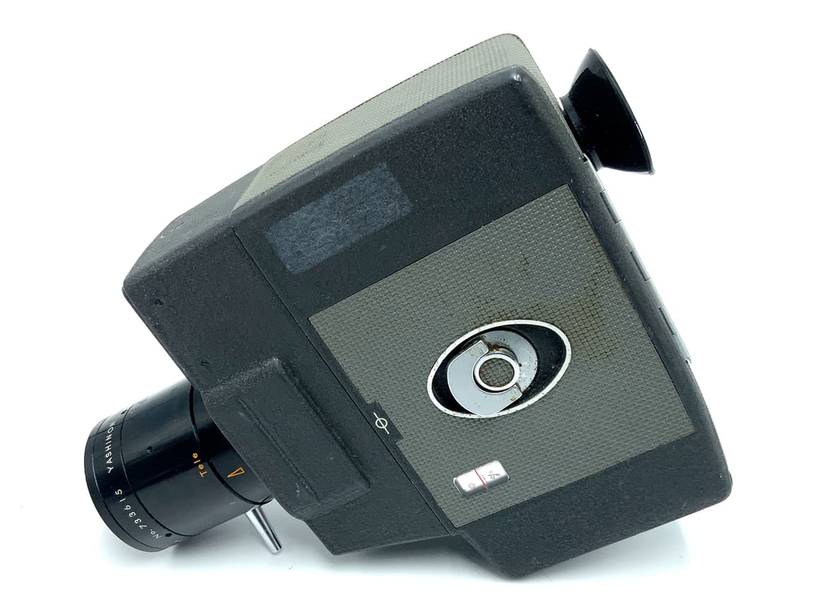 Yashica U matic G Filmkamera mit Reflex Zoom Lens 9.5-19mm 1:1.8