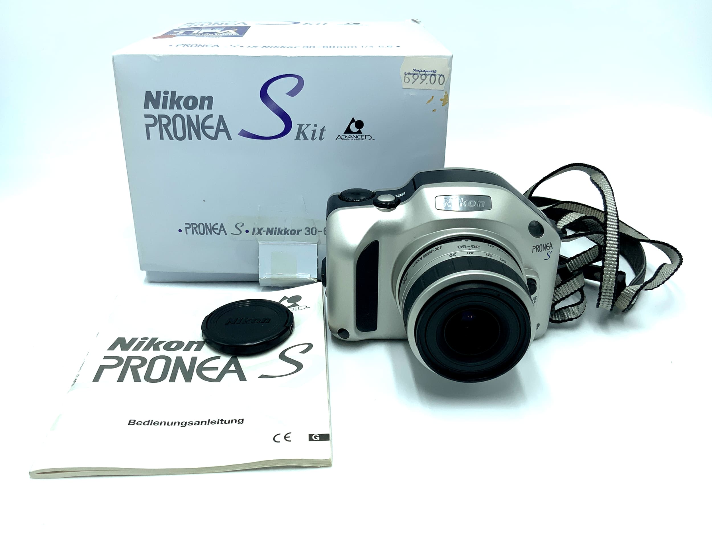 Nikon Pronea S SLR mit IX-Nikkor 30-60mm 1:4-5.6 Kit in OVP 35mm SLR analog Body