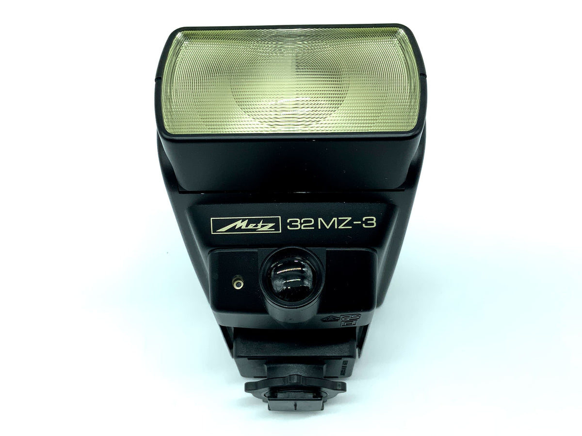 Metz 32 MZ-3 universal flash unit, center contact camera flash