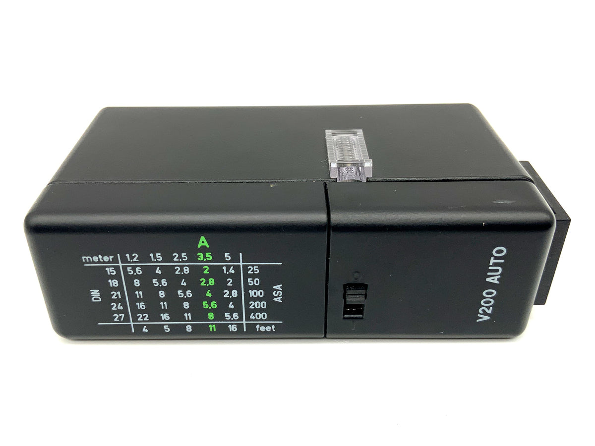Voigtländer V200 Auto Flash Unit Universal Center Contact Camera Flash