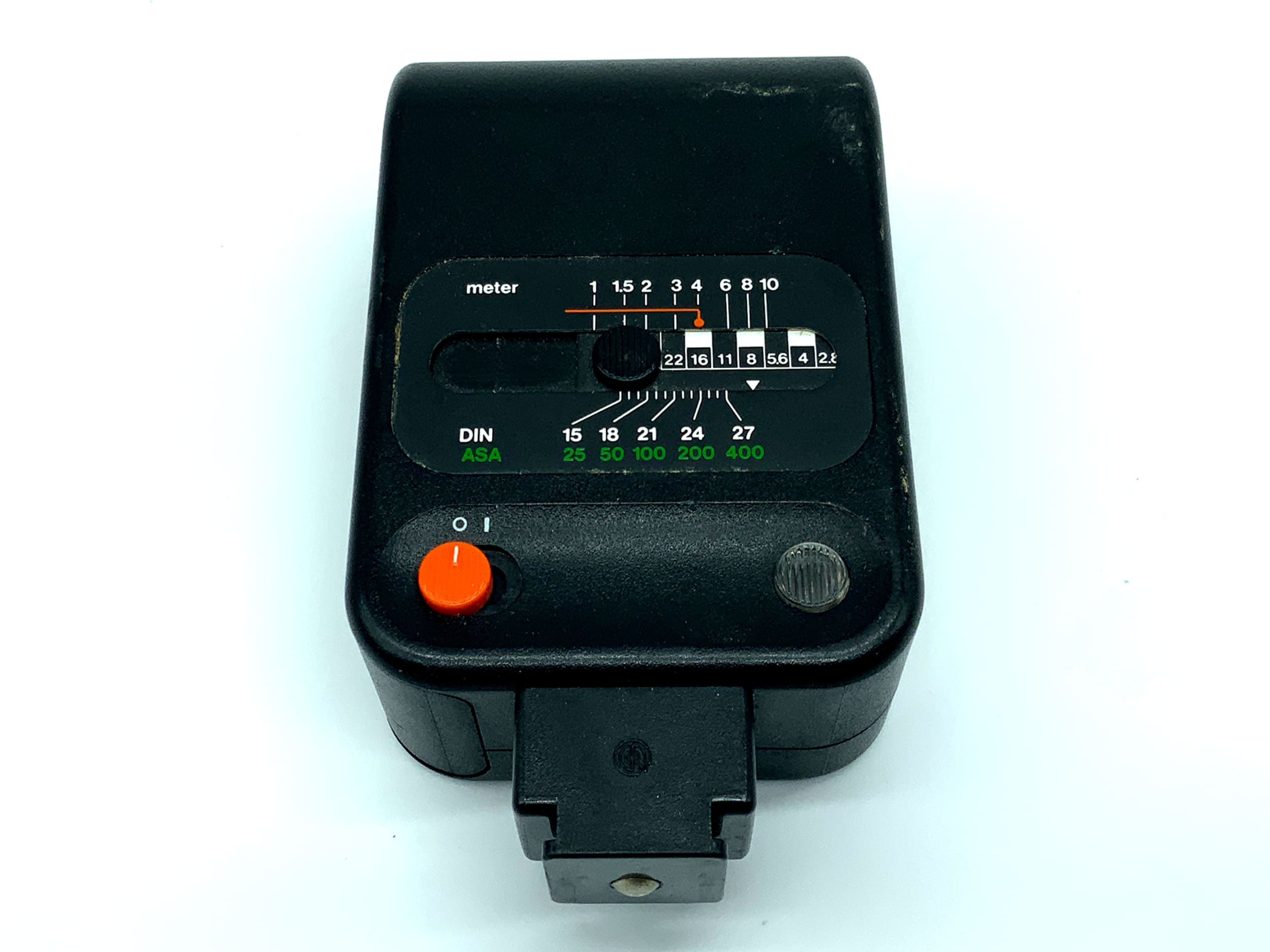 Agfa Agfatronic universal flash unit with center contact for camera flash