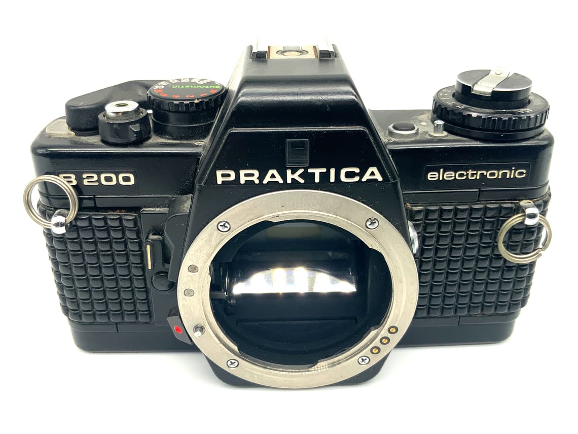Pentacon Praktica B200 electronic SLR 35mm SLR analog Body (Praktica B)