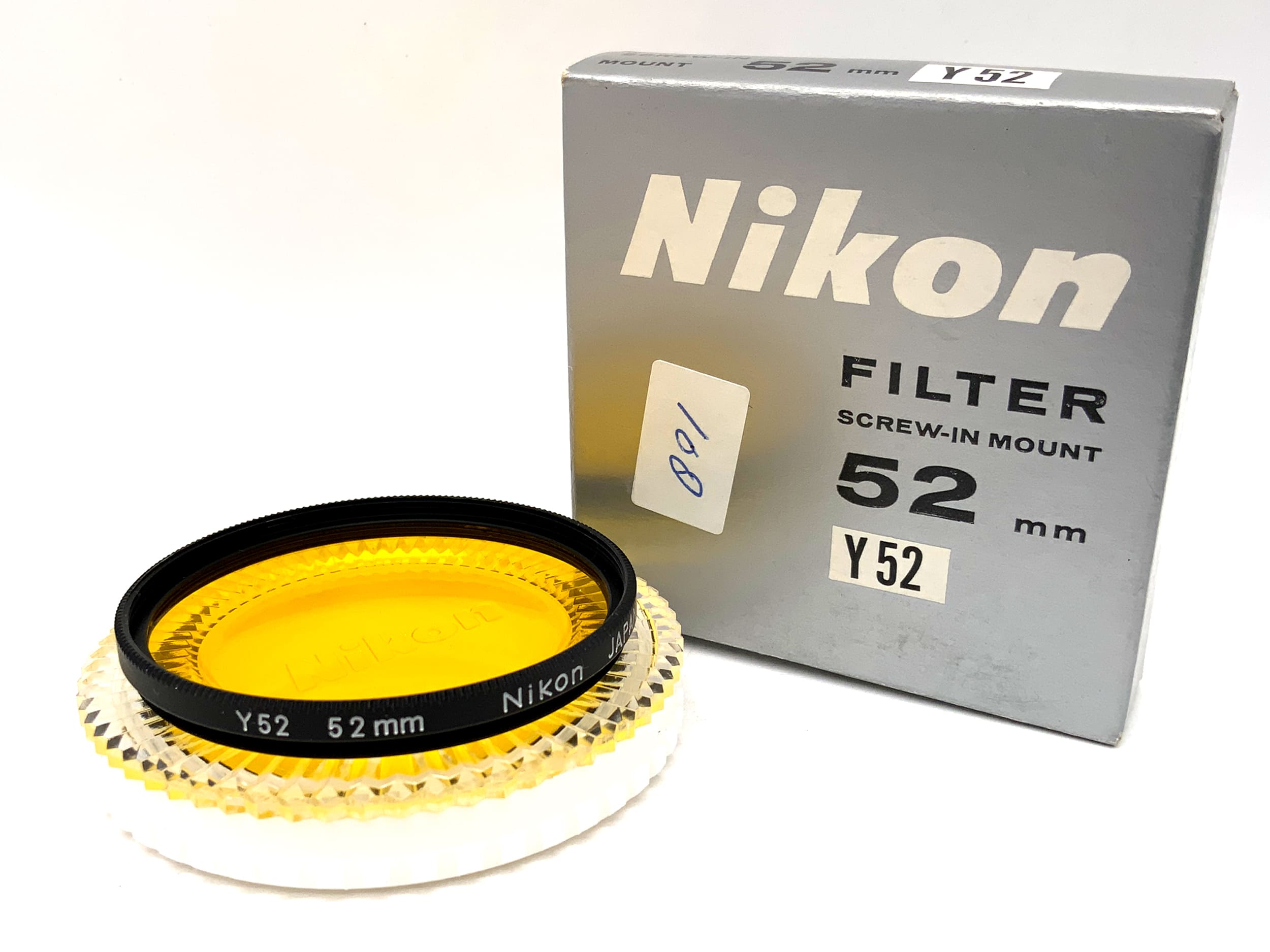 Nikon Y52 yellow color filter in original packaging, 52mm circular filter thread