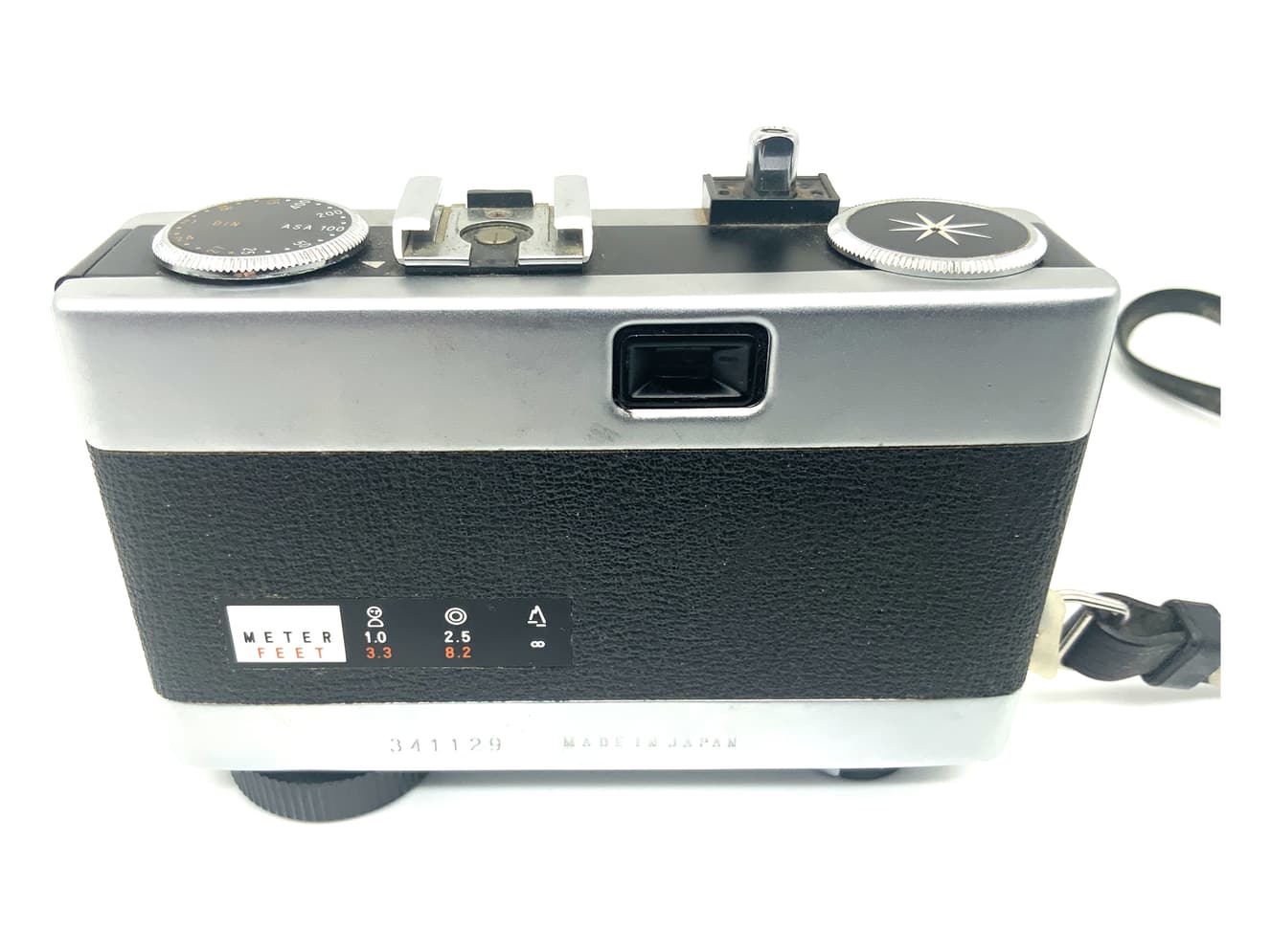 Ricoh HI-Color 35 viewfinder camera with Color Rikenon 35mm 1:2.8 analog camera