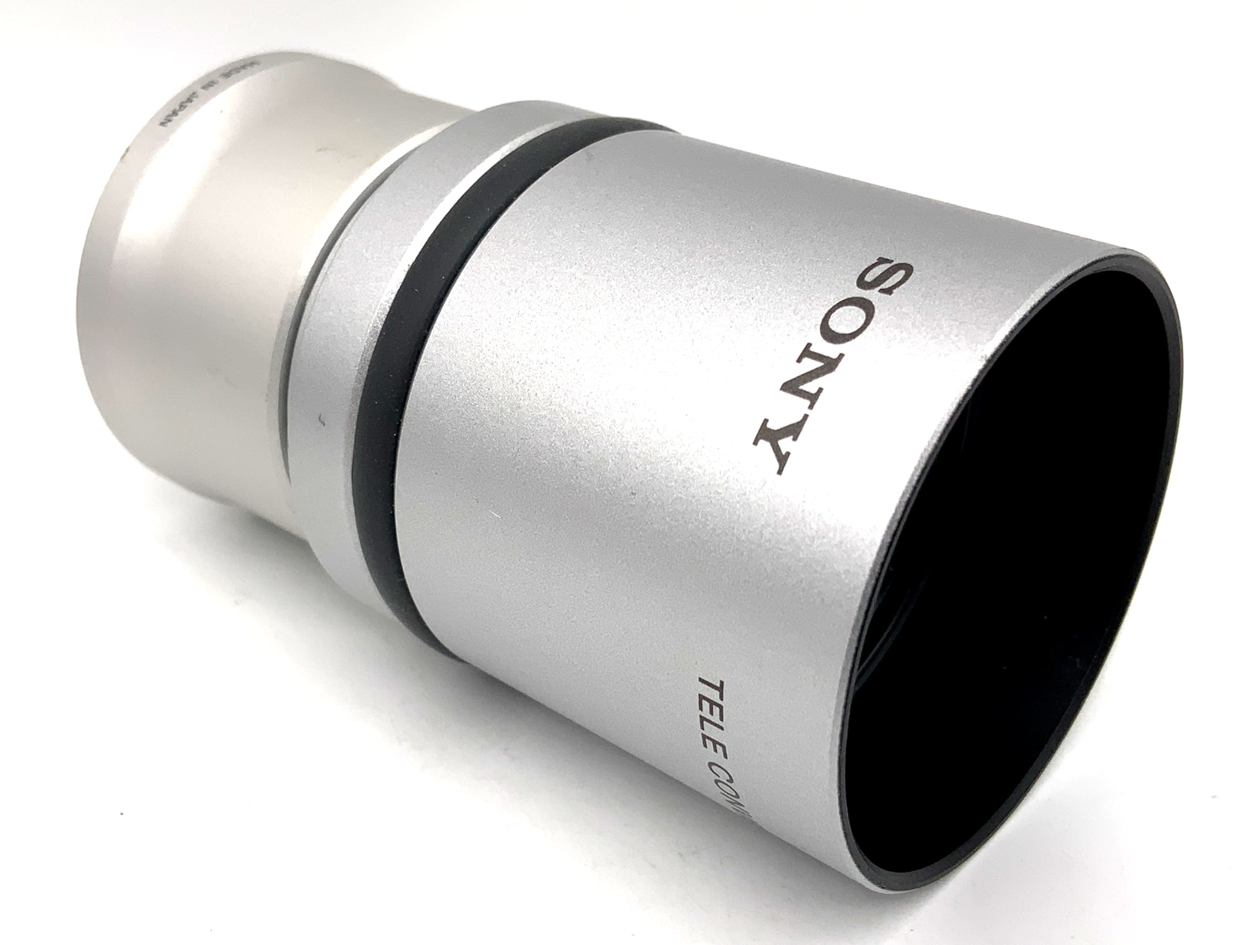 Sony VCL-DH2630 with VAD-WA Converter 2.6x for Cybershot extender (36mm)