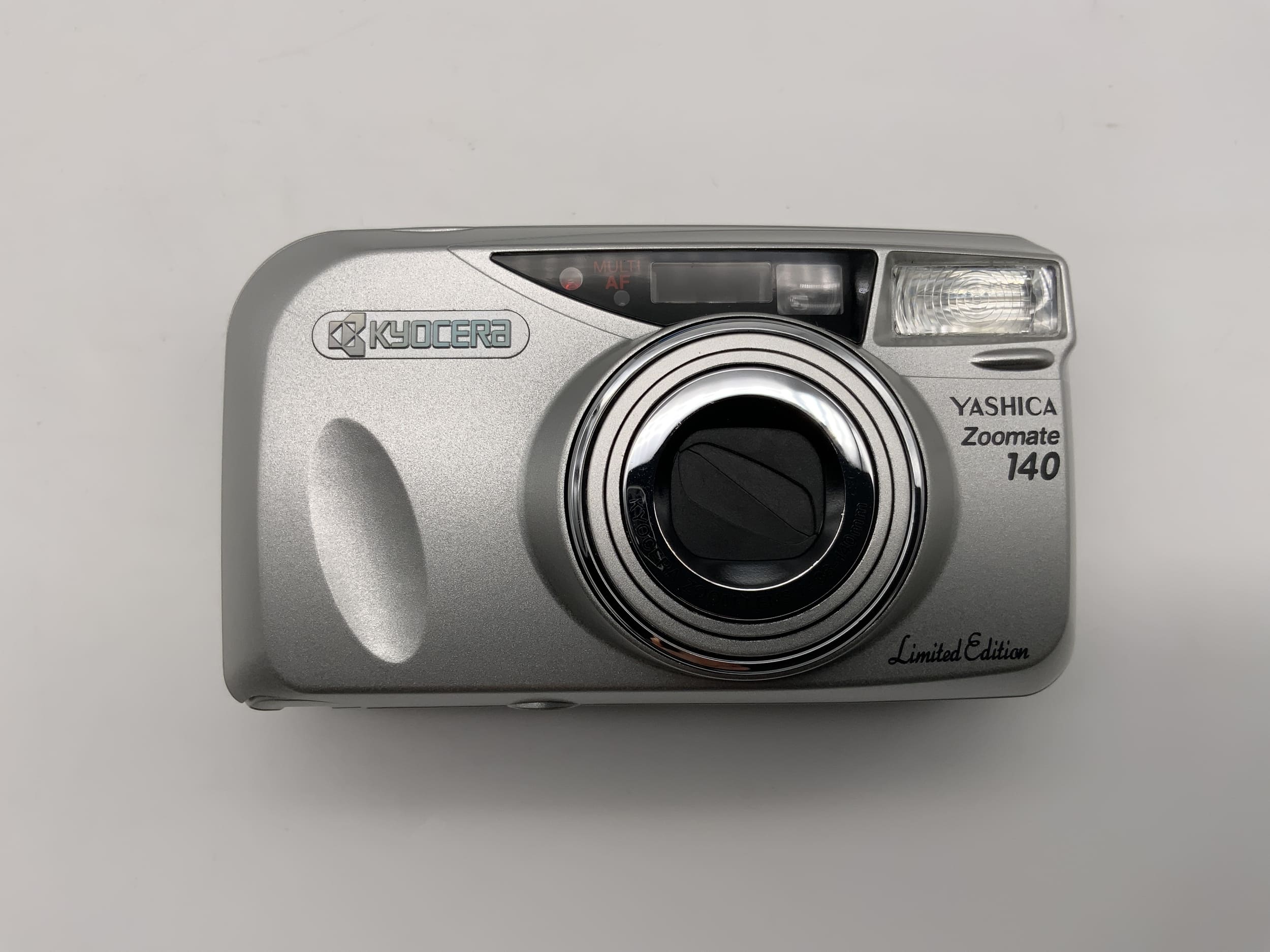 Yashica Zoomate 140 Compact Camera Point&amp;Shoot Camera 35mm Original Packaging without Battery