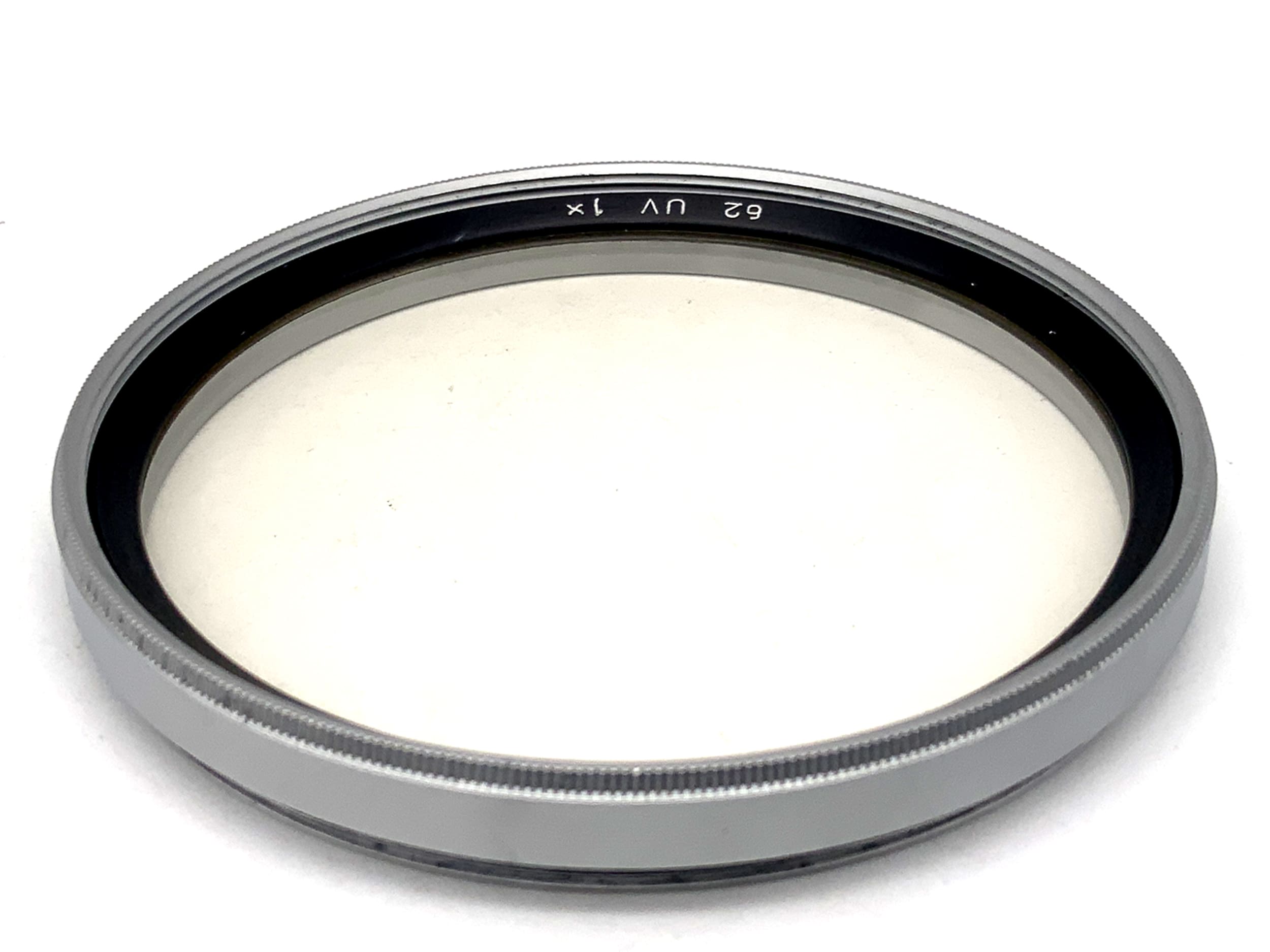 B+W UV 1x in silver filter 62mm circular filter thread