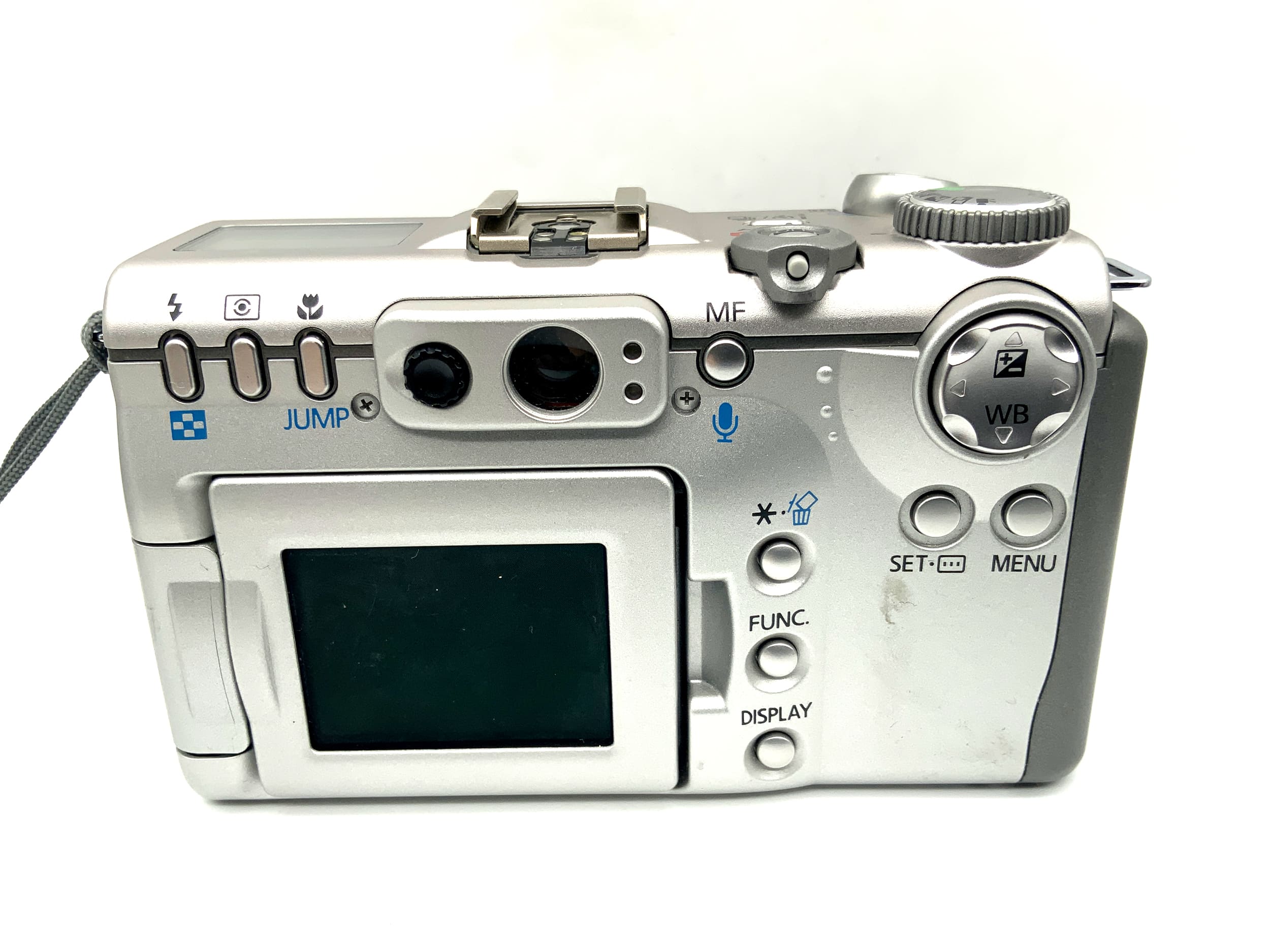 Canon G3 digital compact camera with 7.2-28.8mm 1:2.0-3.0