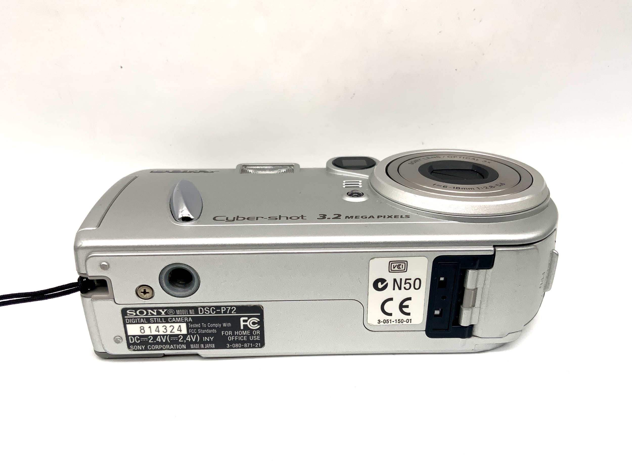 Sony DSC-P72 Digital Compact Camera with 6-18mm 1:2.8-5.6 lens