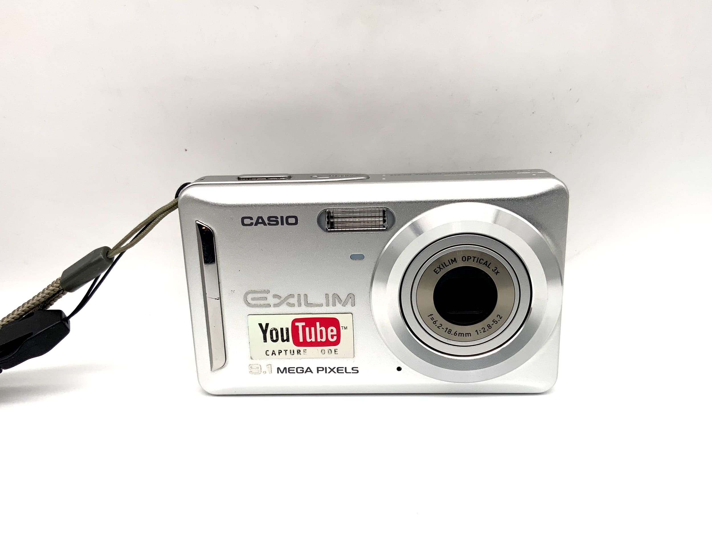 Casio EX-Z19 Digital Compact Camera with 6.2-18.6mm 9.1 Megapixels