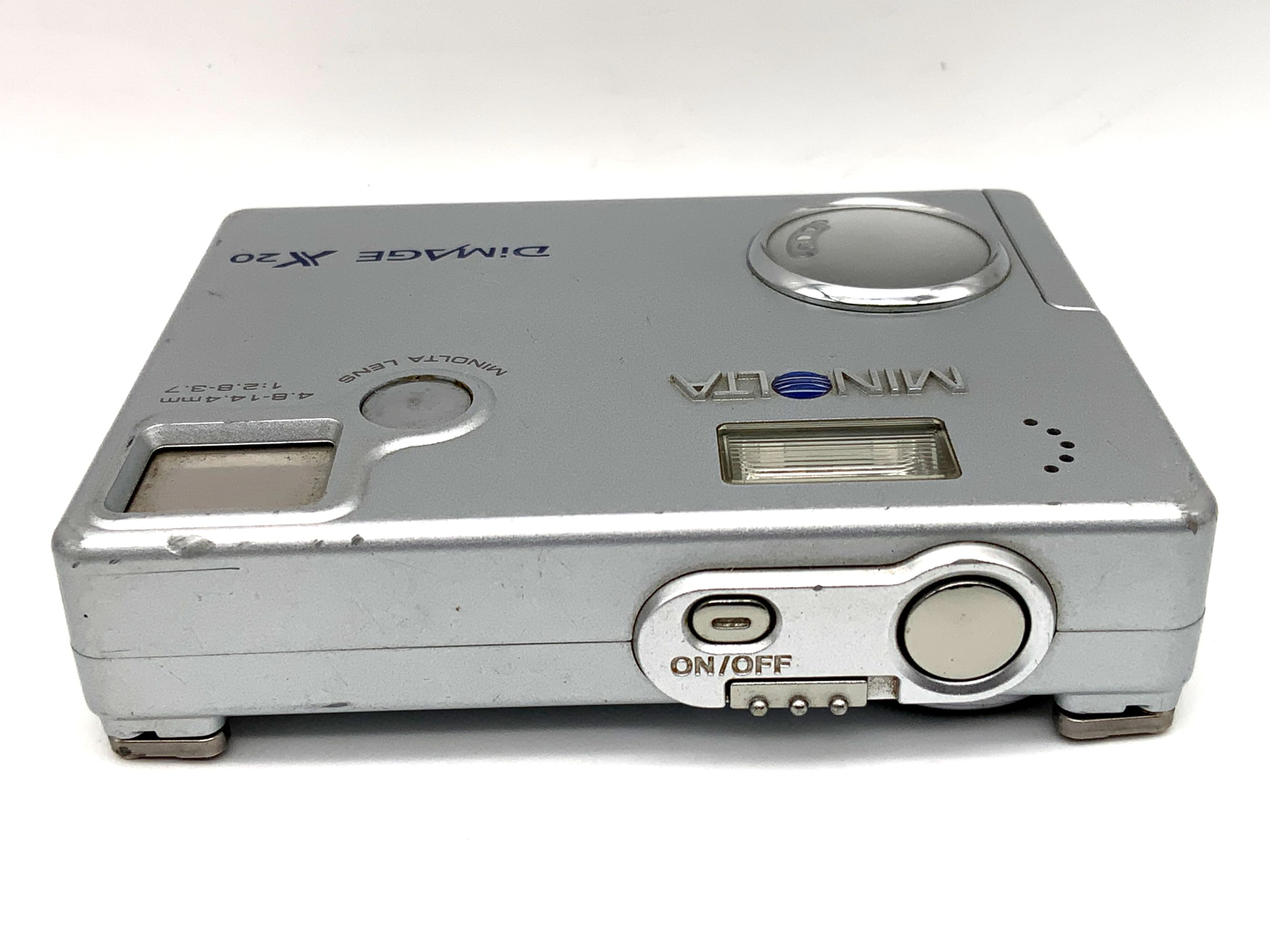 Konica Minolta Dimage X20 Digital Compact Camera with 4.8-14.4mm 1:2.8-3.7