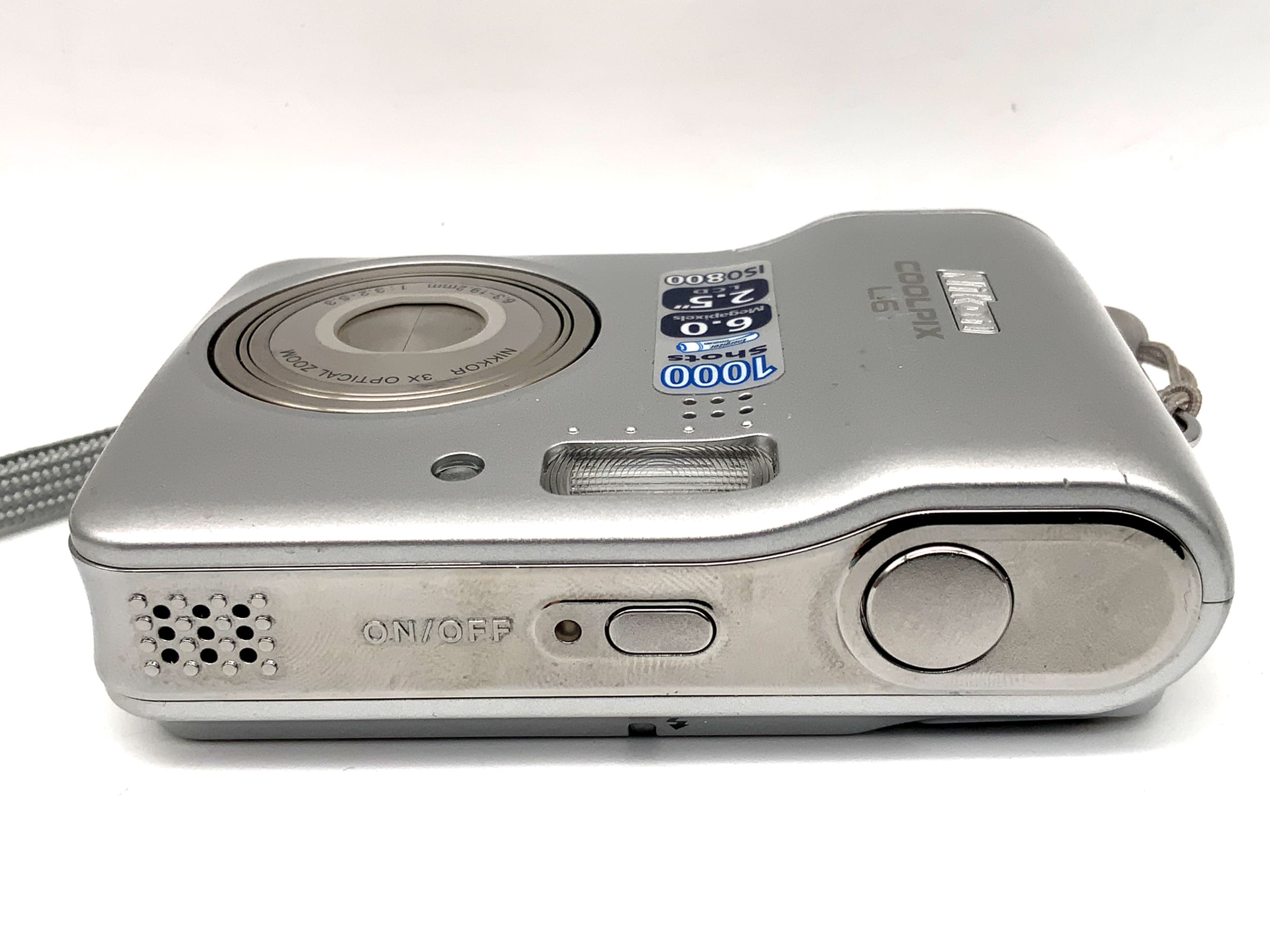 Nikon Coolpix L6 Digital Compact Camera with Nikkor 6.3-19.2mm 1:3.2-5.3