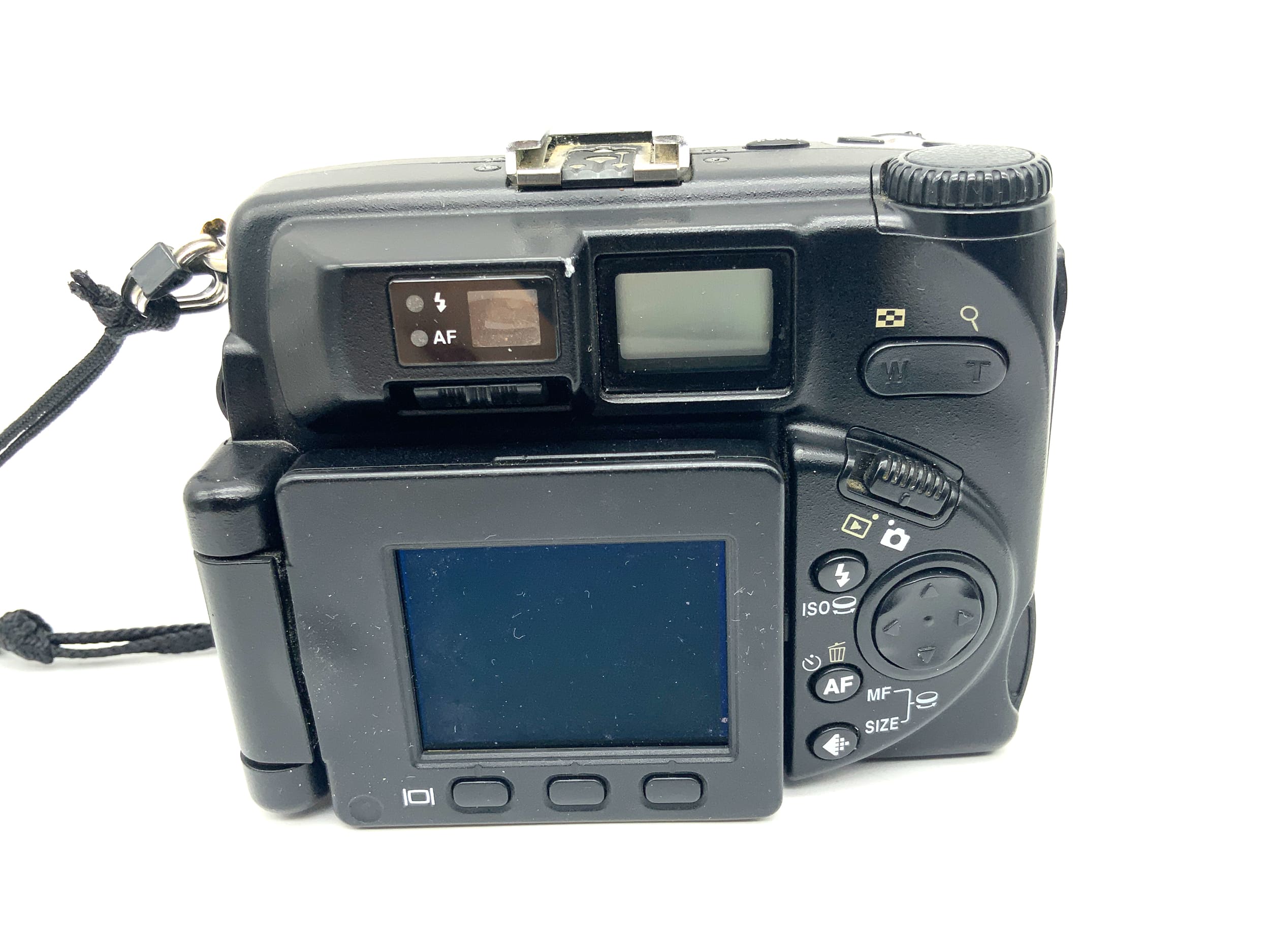 Nikon Coolpix 5000 Digital Compact Camera with Zoom Nikkor 7.1-21.4mm 1:2.8-4.8