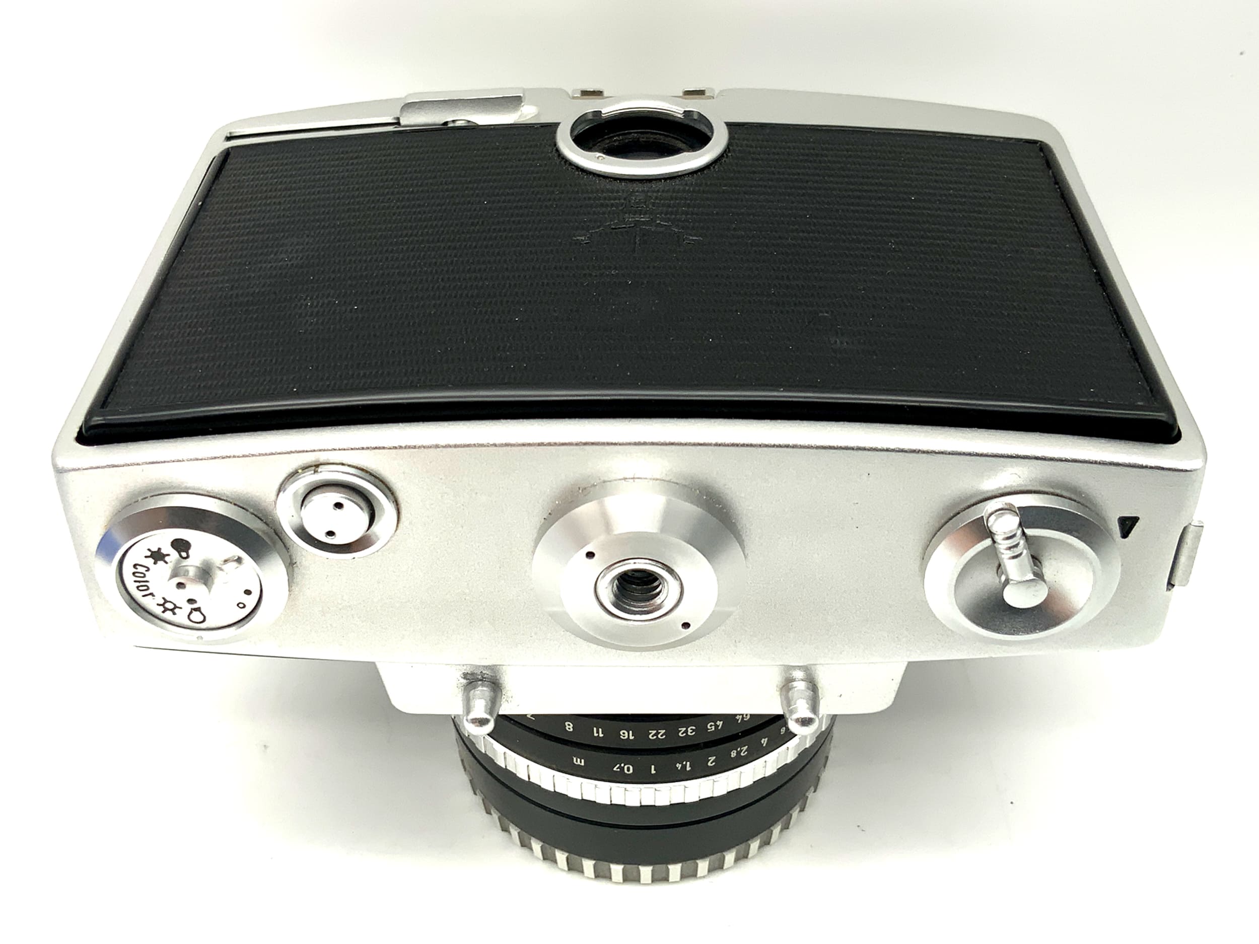 Pentacon Pentina e 35mm SLR analog camera with Tessar 2.8/50 body
