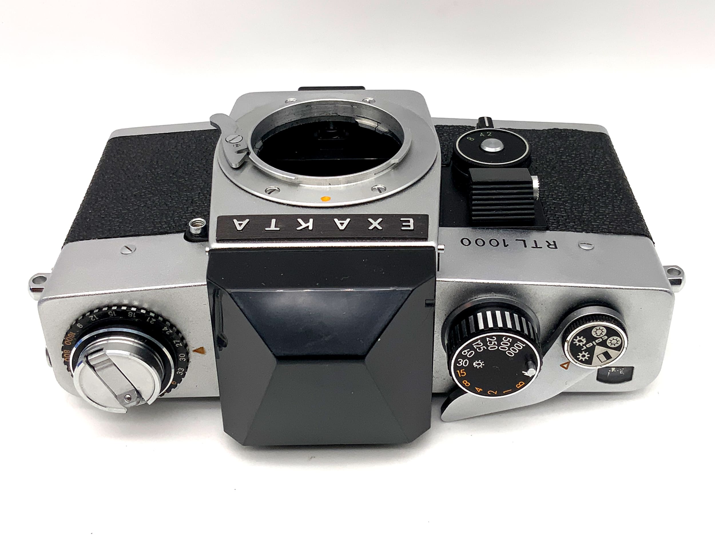Exakta RTL 1000 35mm SLR analog camera body (Exa)