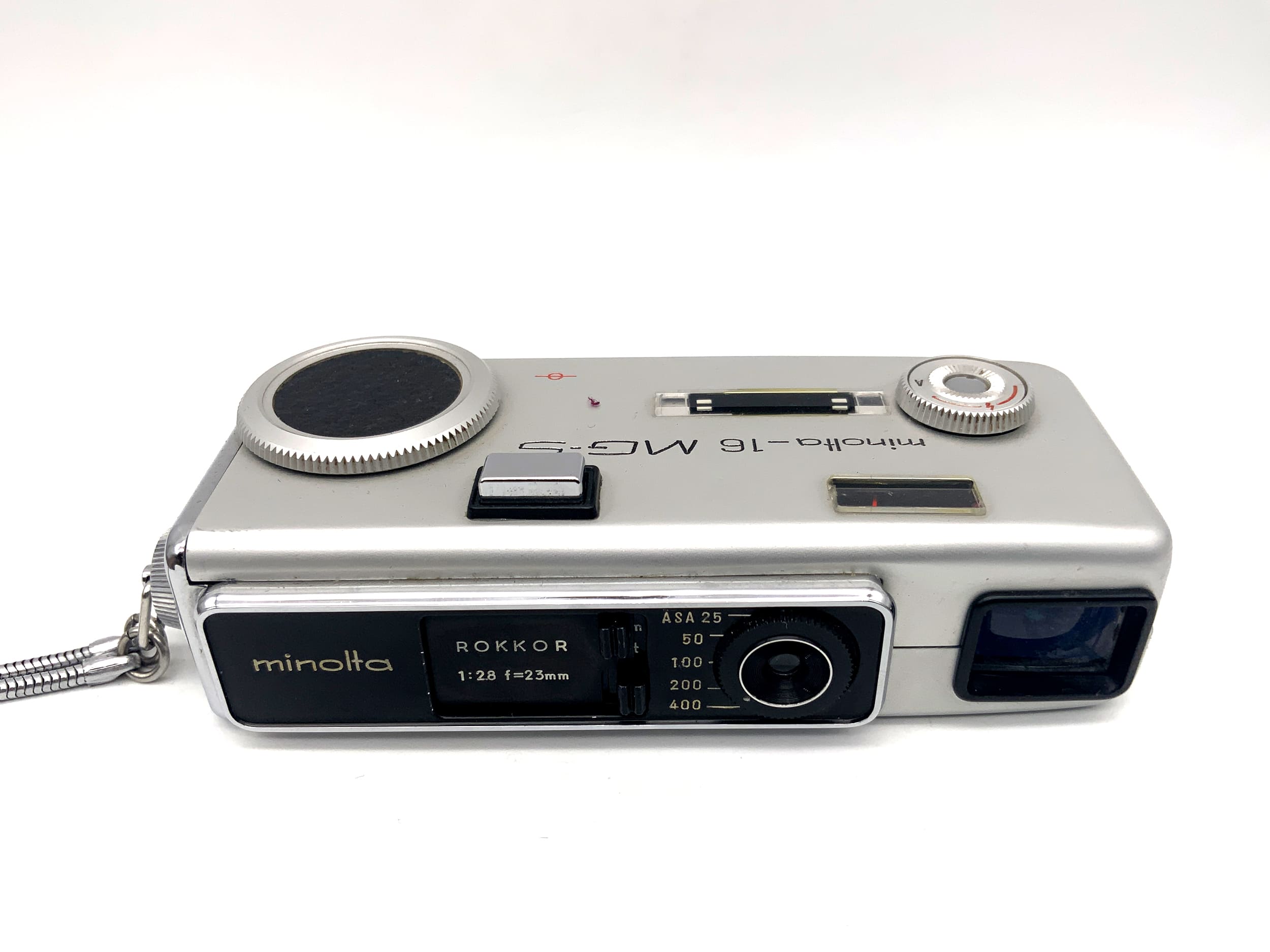 Minolta 16 MG-S miniature camera with Rokkor 23mm 1:2.8 subminiature camera