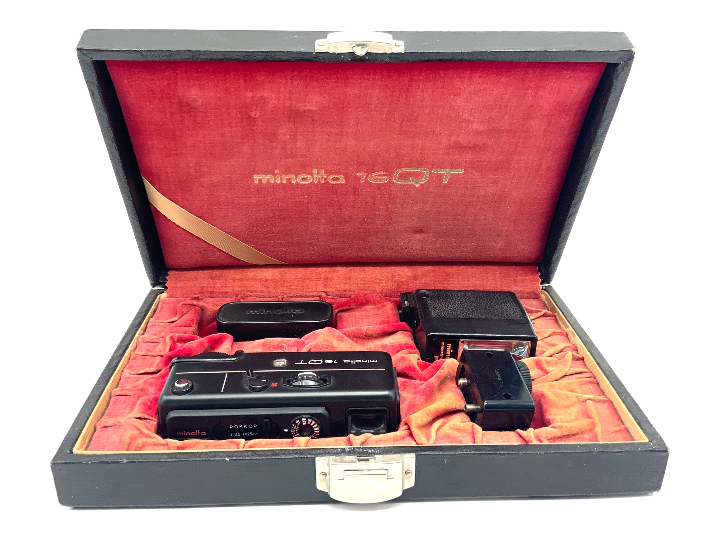 Minolta 16 QT miniature camera with Rokkor 23mm 1:3.5 subminiature camera