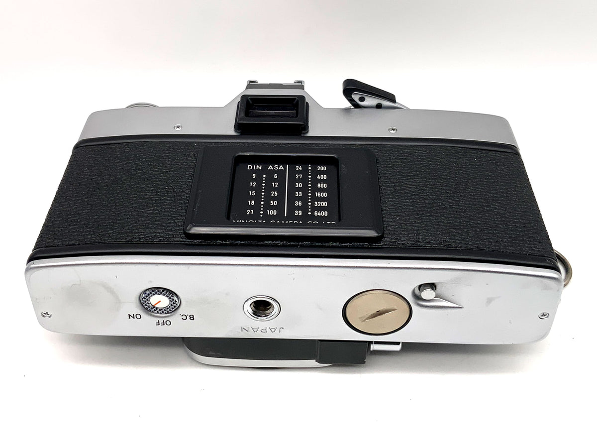Minolta SRT MC-II 35mm SLR analog camera body (Minolta MD)