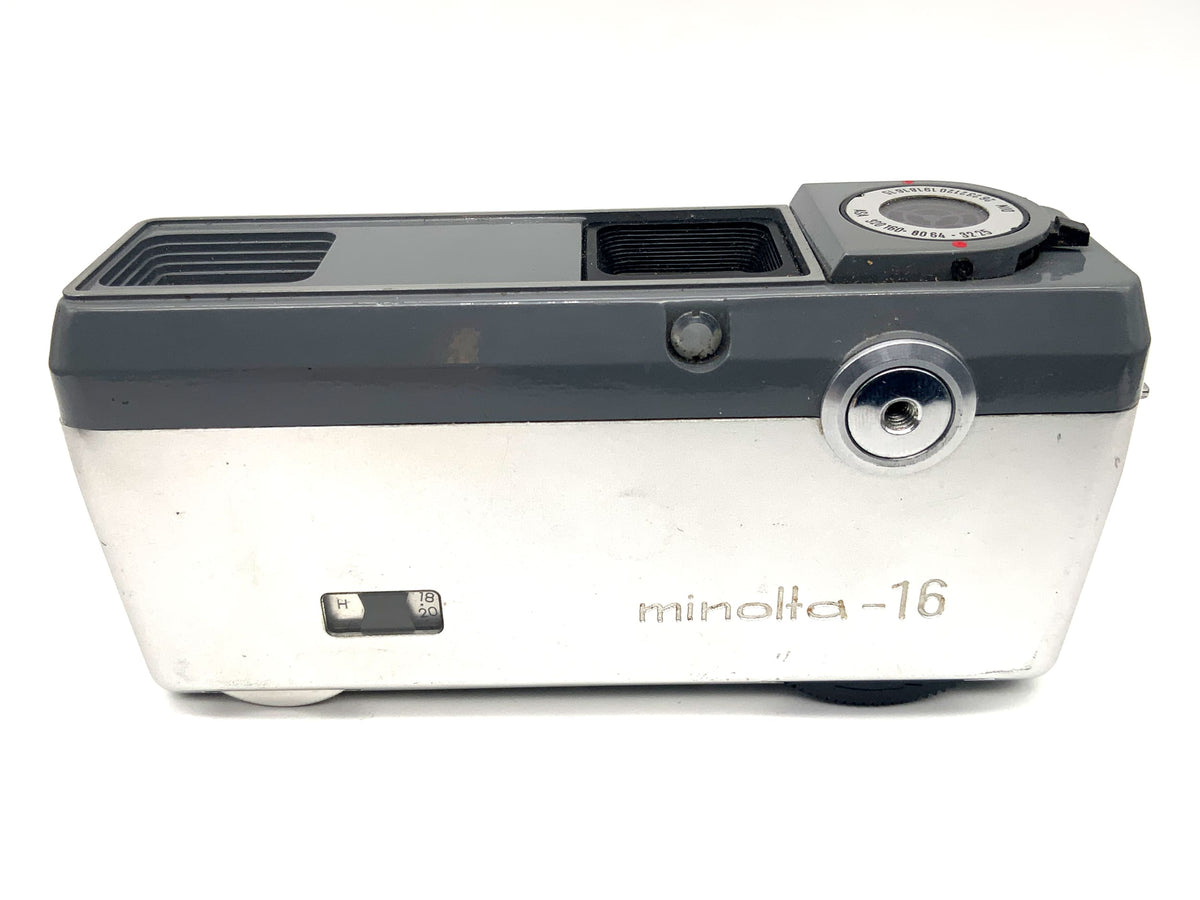 Minolta 16EE II miniature camera with Rokkor 25mm 1:2.8 subminiature camera