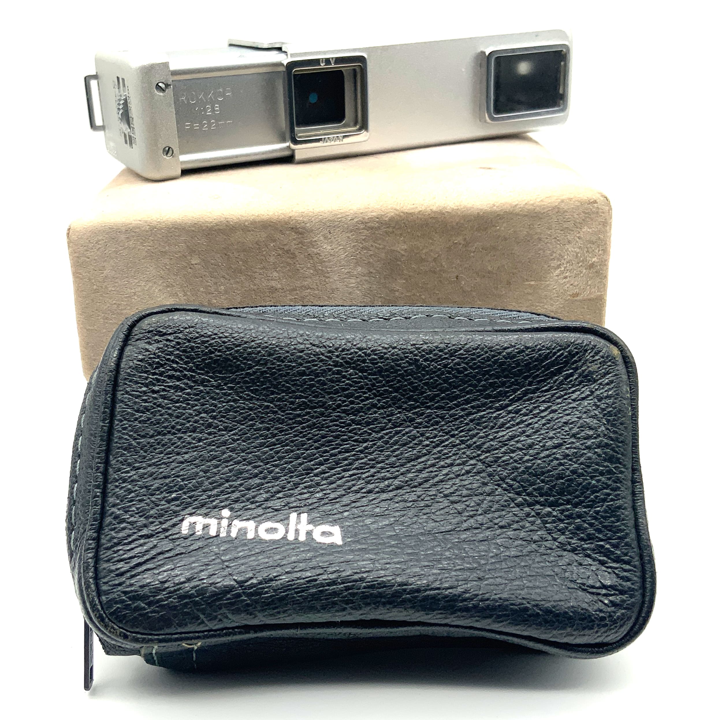 Minolta 16 miniature camera with Rokkor 22mm 1:2.8 subminiature camera