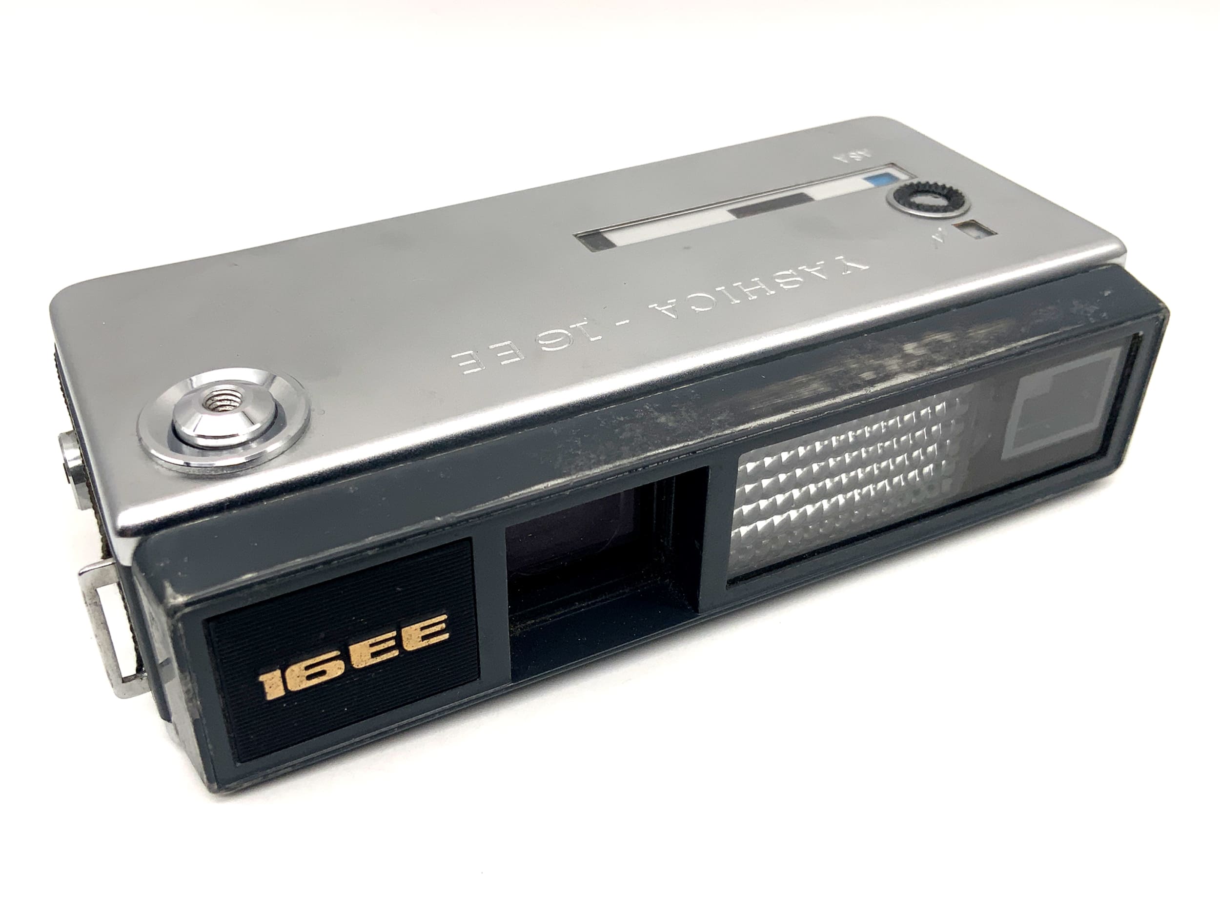 Yashica 16EE miniature camera with Yashinon 25mm 1:2.8 subminiature camera