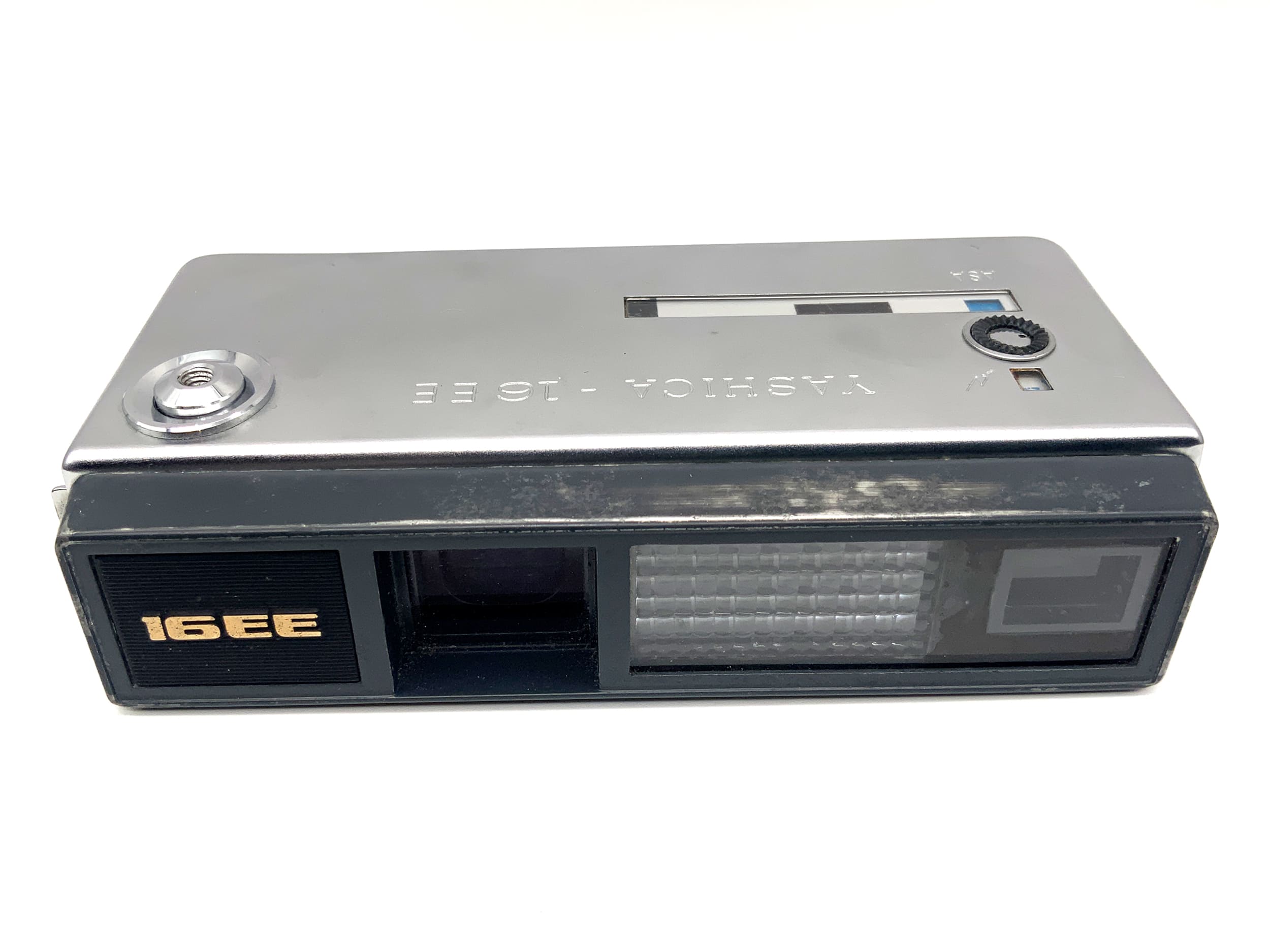 Yashica 16EE miniature camera with Yashinon 25mm 1:2.8 subminiature camera