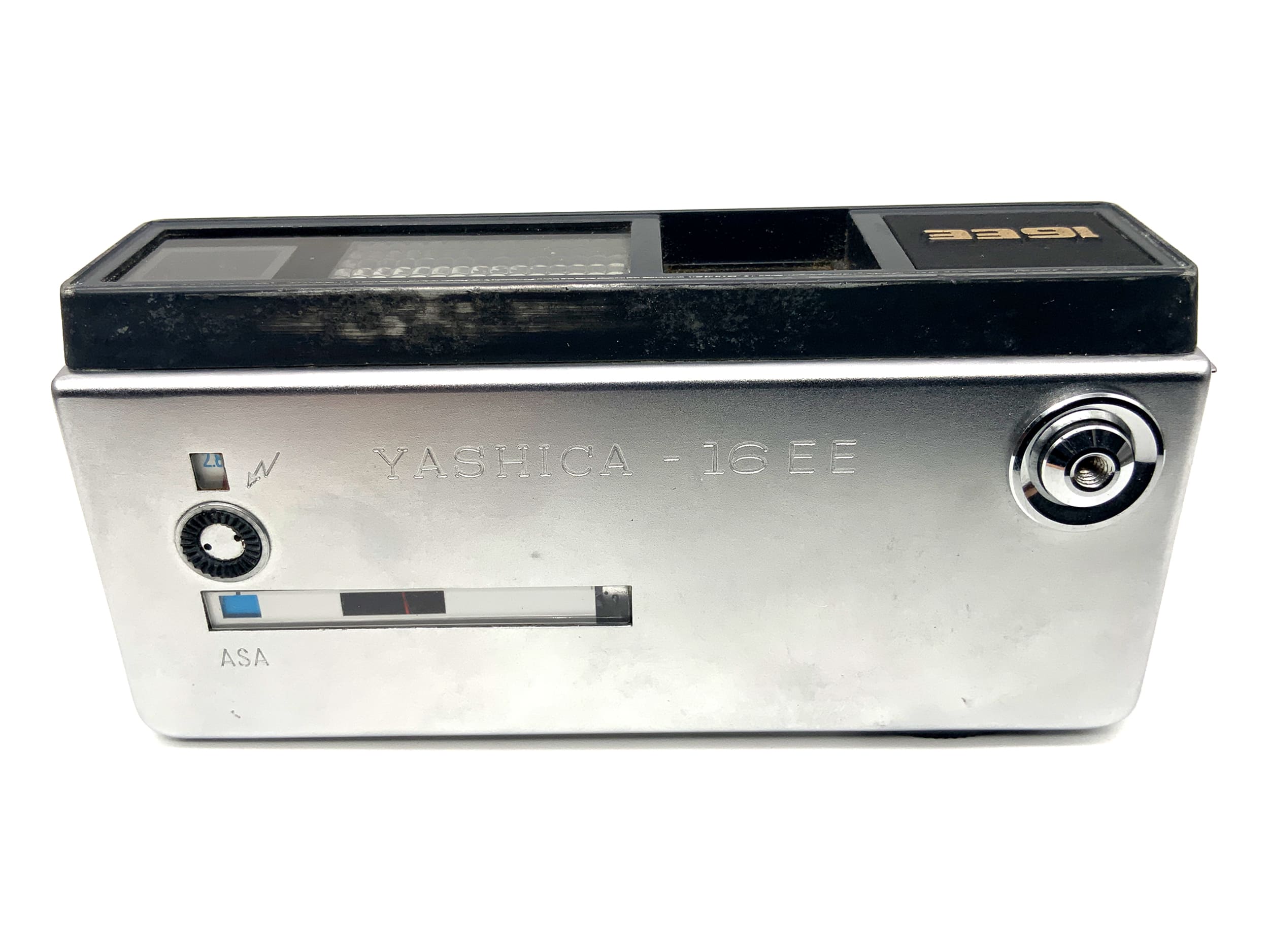 Yashica 16EE miniature camera with Yashinon 25mm 1:2.8 subminiature camera