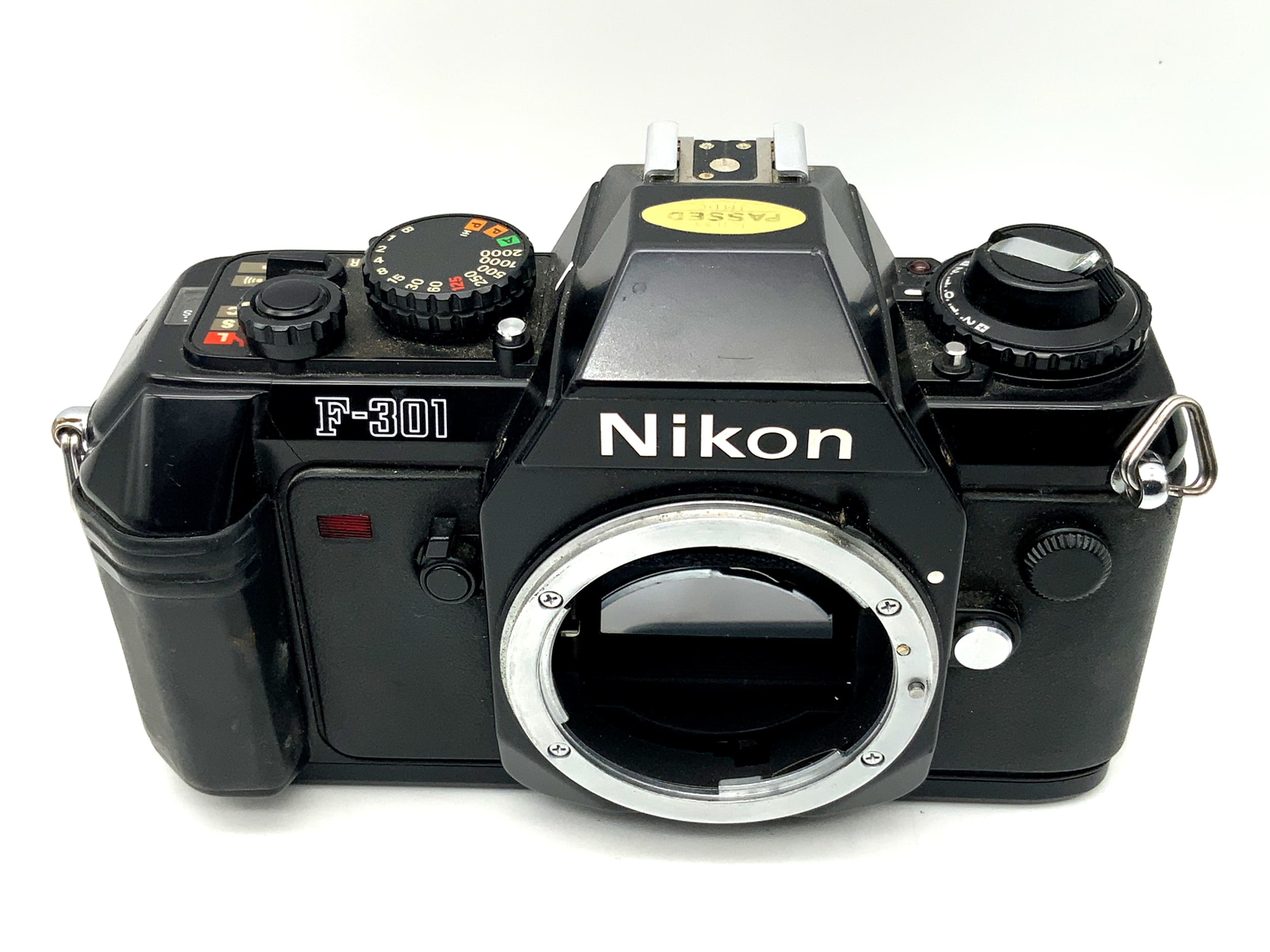 Nikon F-301 35mm SLR analog camera body (Nikon F)