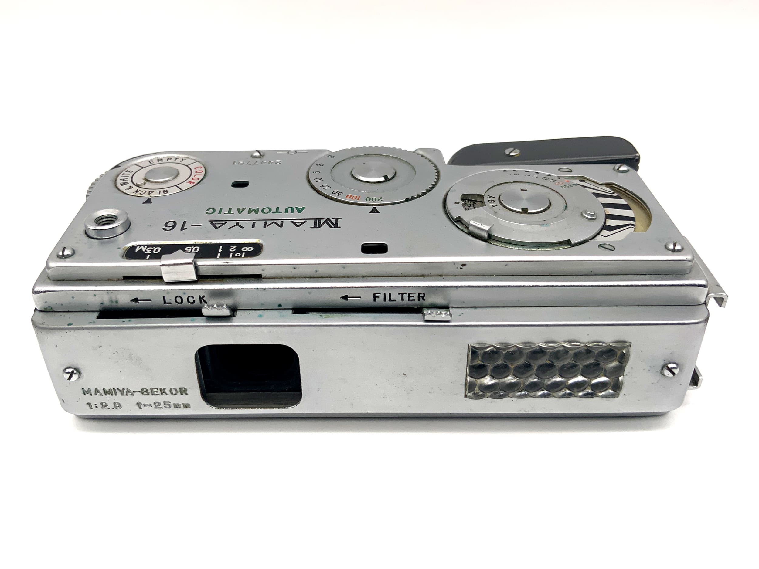 Mamiya 16 Automatic miniature camera with Sekor 25mm 1:2.8 subminiature camera