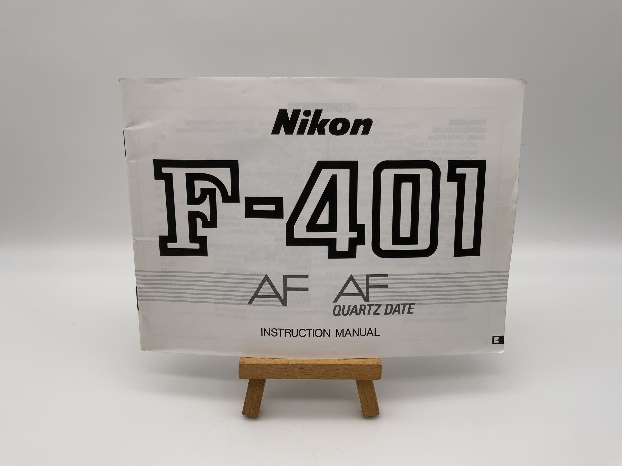 Nikon F-401 AF Quartz Date User Manual (English)