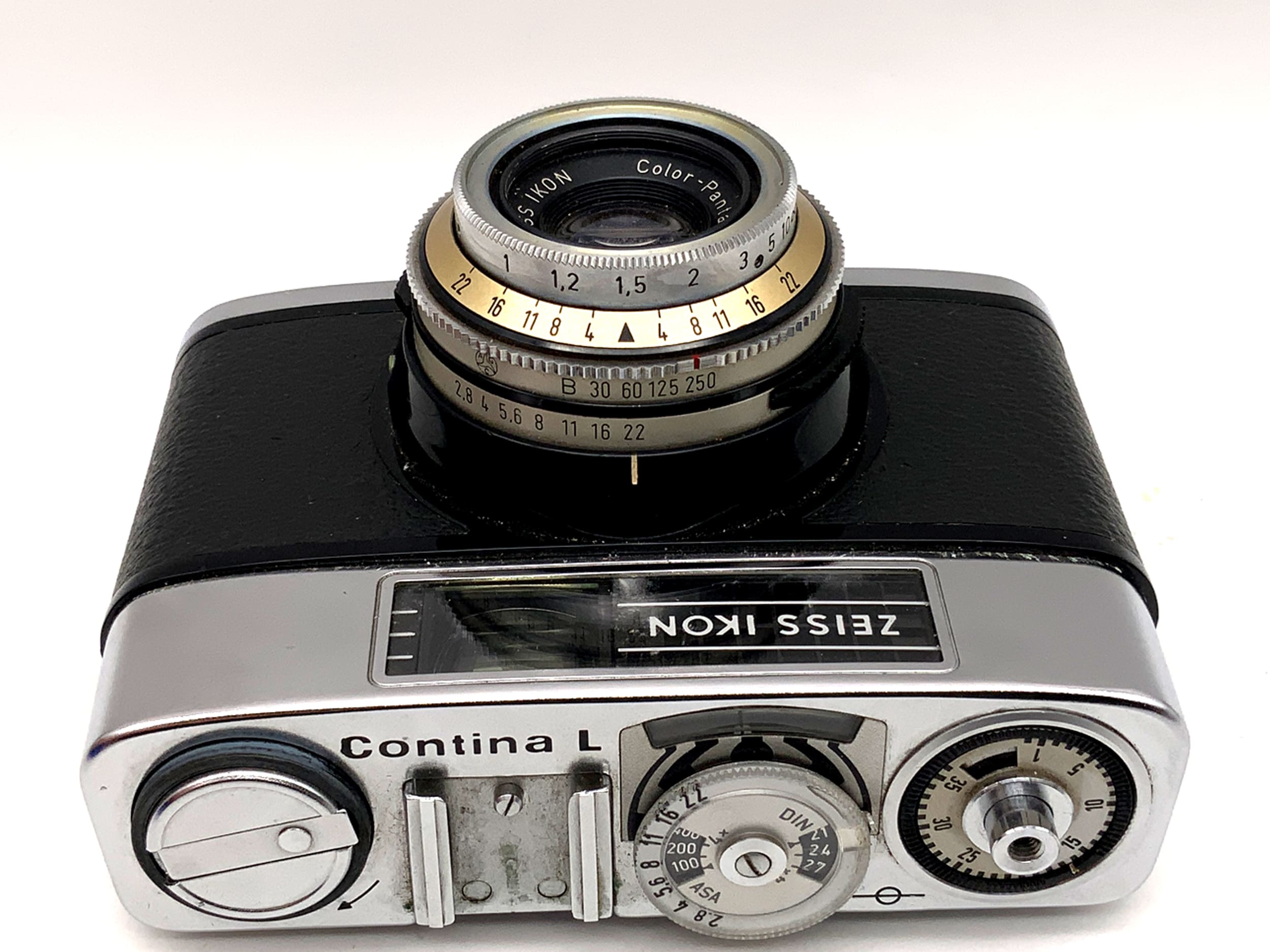 Zeiss Ikon Contina L viewfinder camera with Color-Pantar 1:2.8/45 Prontor 250