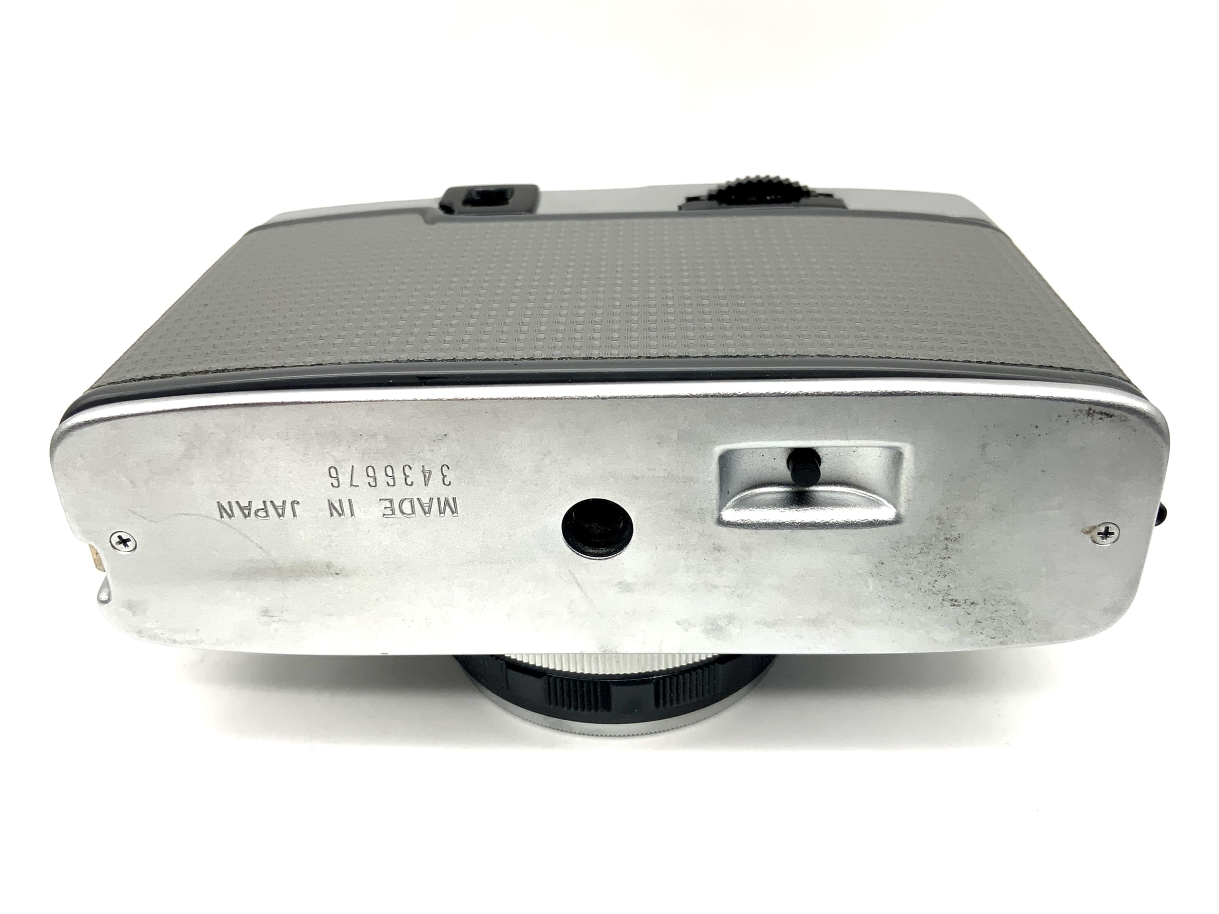 Olympus PEN EES-2 rangefinder camera with D.Zuiko 30mm 1:2.8 analog camera