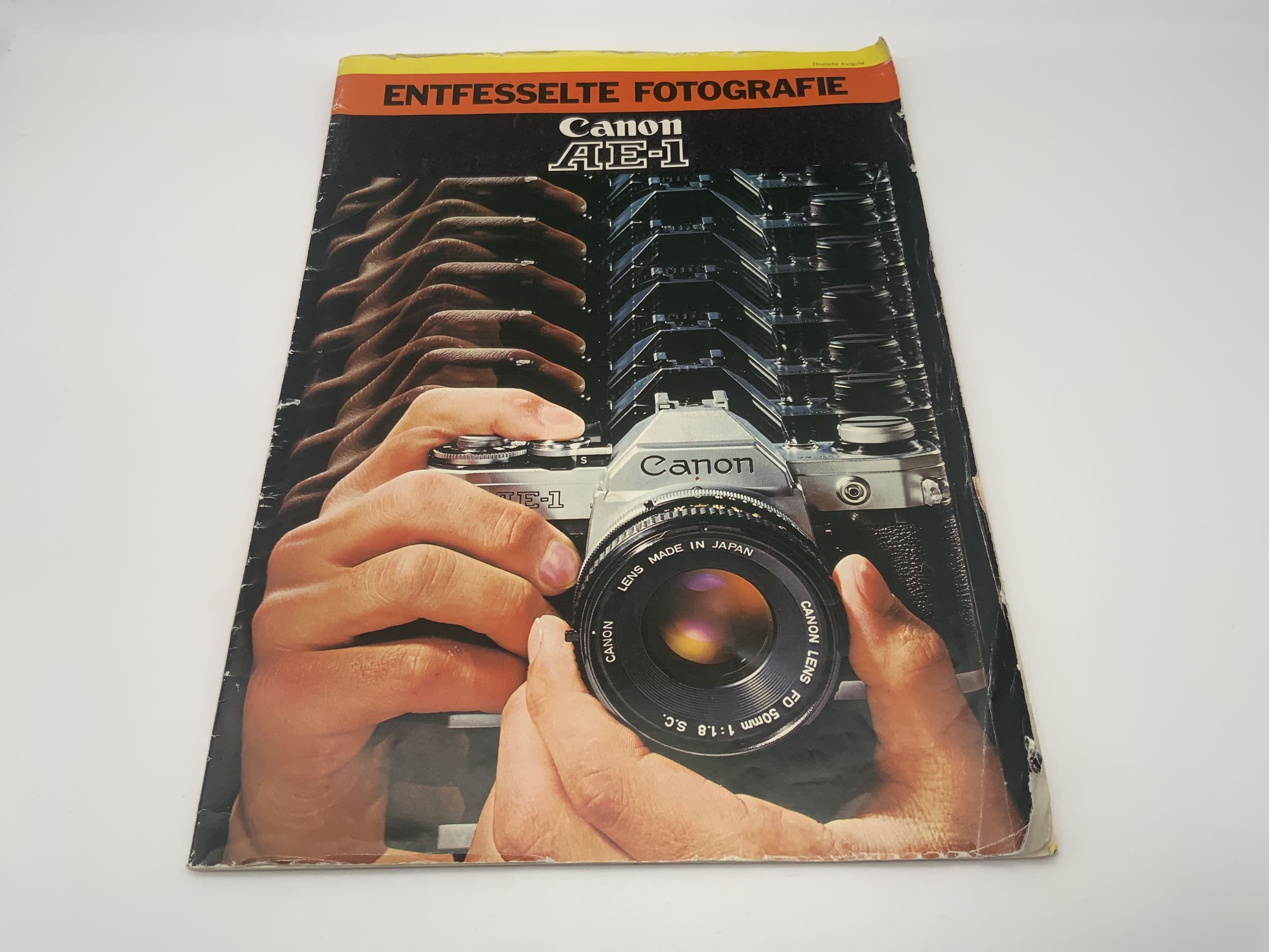 Canon AE-1 Brochure Magazine Leaflet German