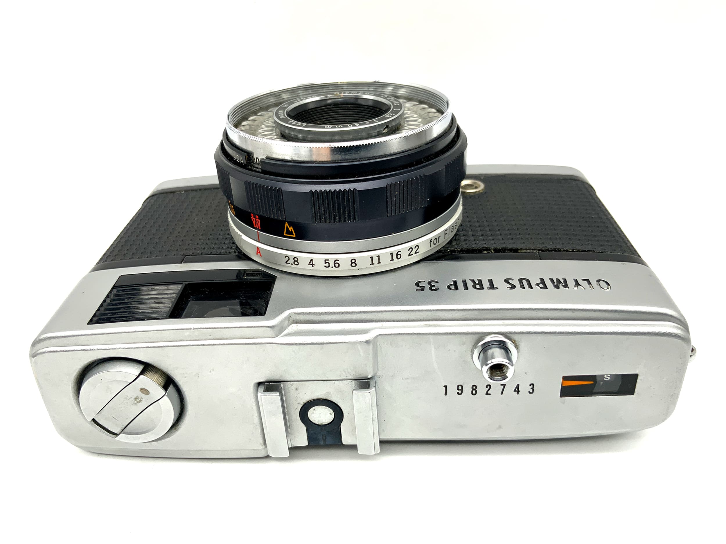 Olympus Trip 35 viewfinder camera with D.Zuiko 40mm 1:2.8 compact camera analog camera