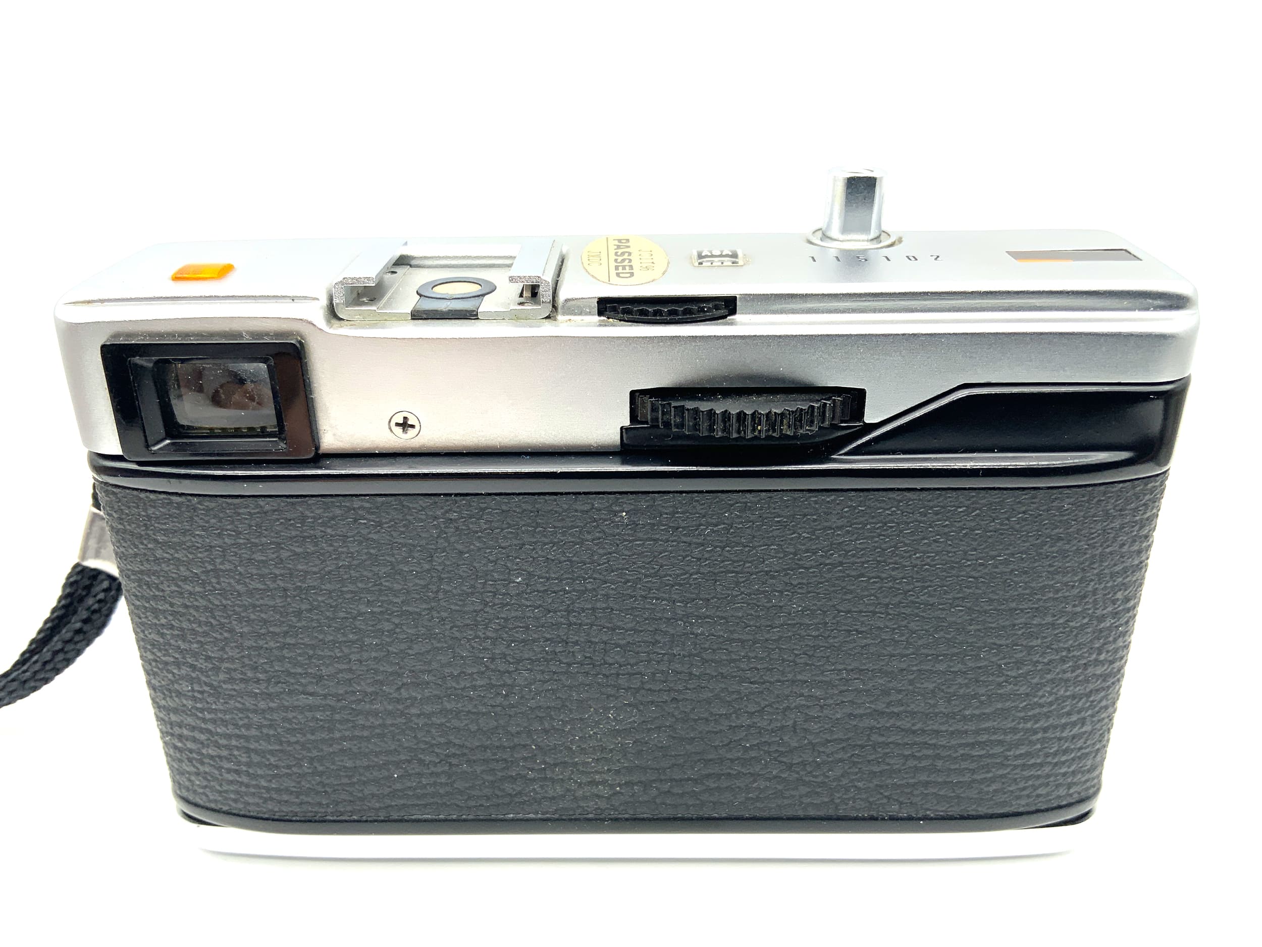 Olympus 35 EC rangefinder camera with E.Zuiko 42mm 1:2.8 compact camera analog camera