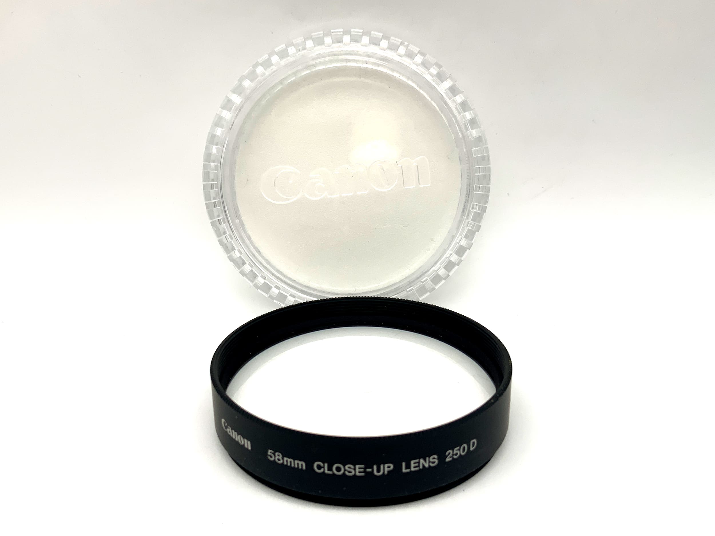 Canon Close-Up Lens 250D in Case, 58mm Circular Filter Thread