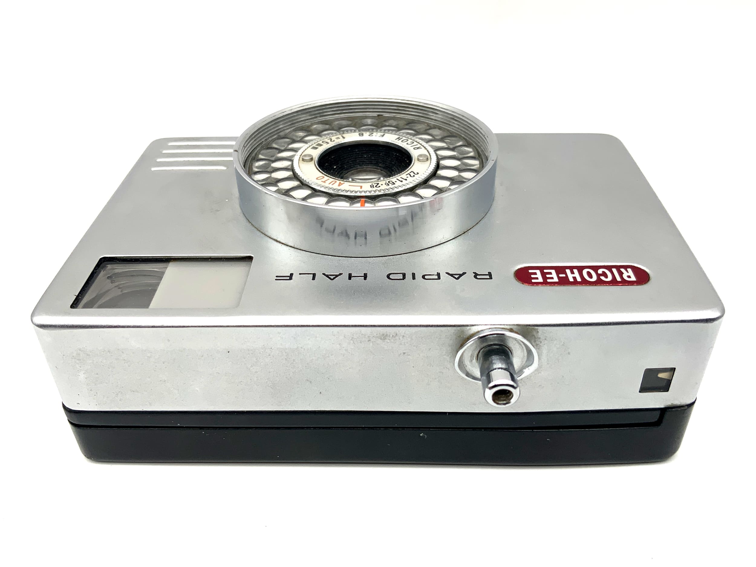 Ricoh EE Rapid Half viewfinder camera with 25mm 1:2.8 half-frame camera, analog camera