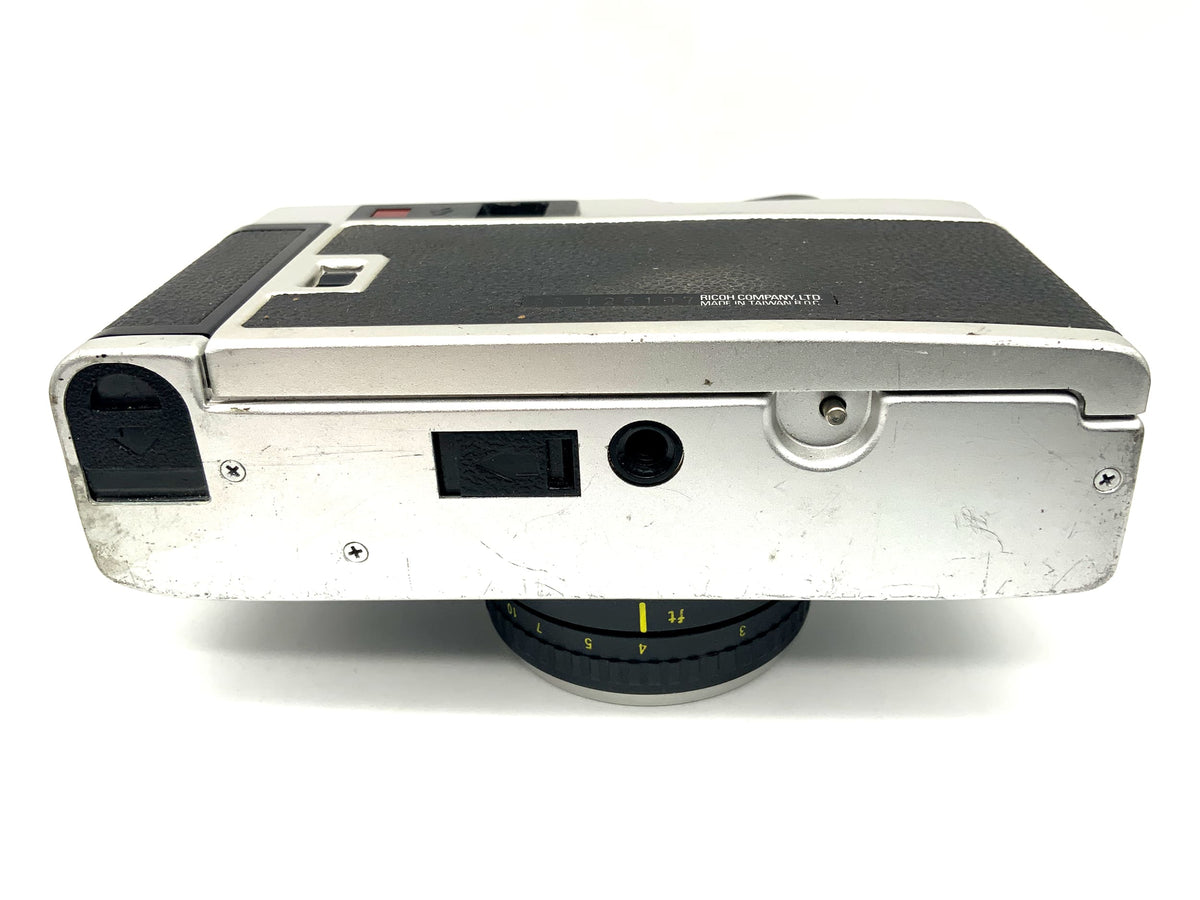 Ricoh 35 EF viewfinder camera with Color Rikenon 40mm 1:2.8 analog camera