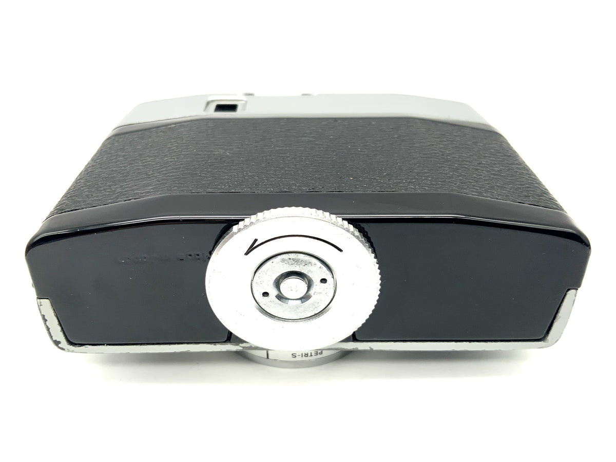 Petri Half 7 viewfinder camera with C. Petri 2.8/28mm half-frame camera, analog camera