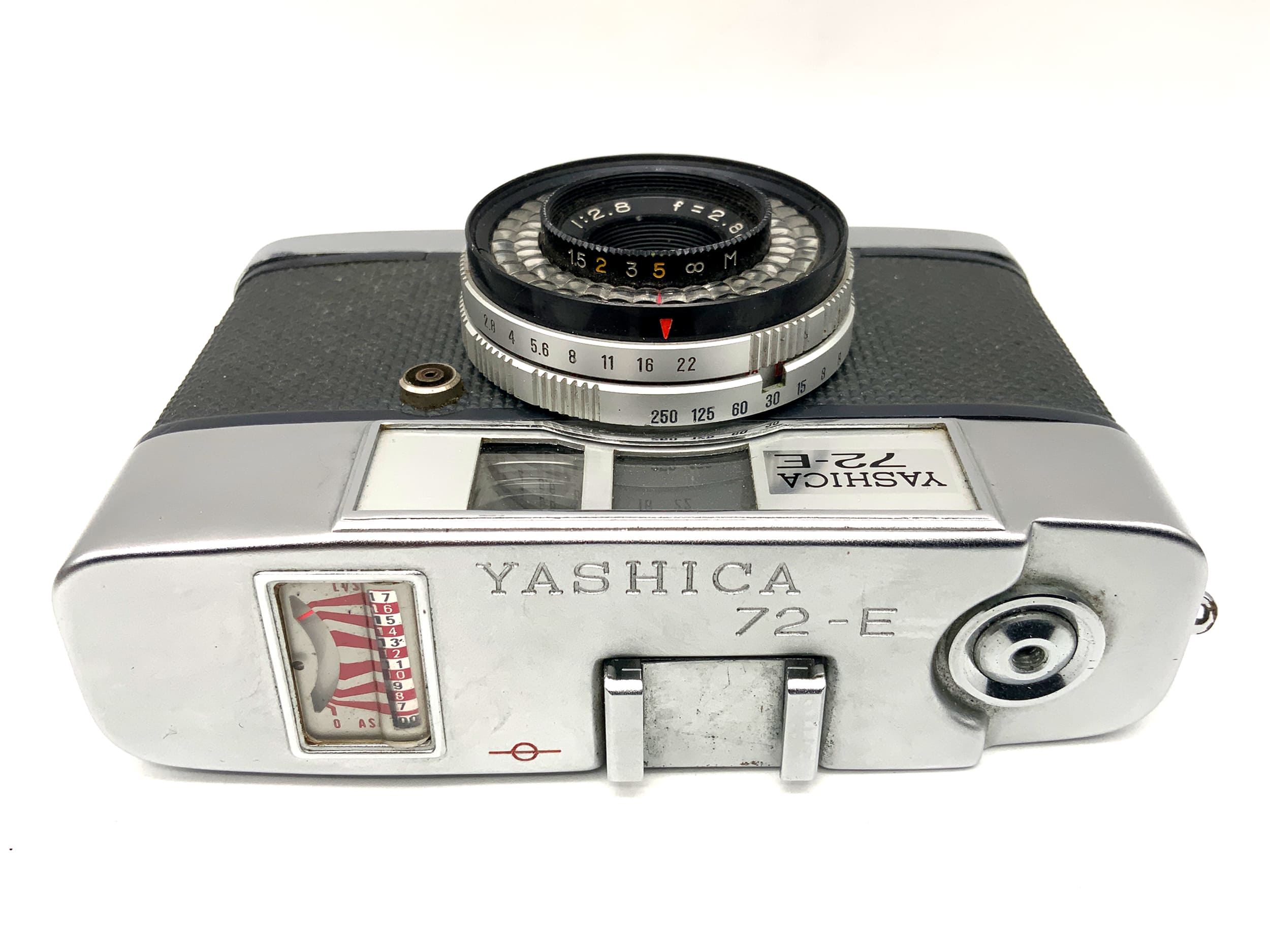 Yashica 72-E rangefinder camera with Yashinon 28mm 1:2.8 half-frame analog camera