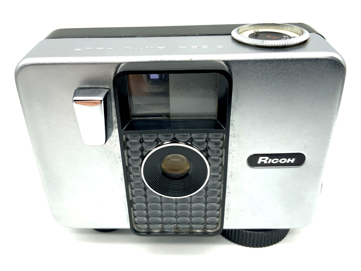 Ricoh Auto Half viewfinder camera with Ricoh 25mm F:2.8 half-frame analog camera
