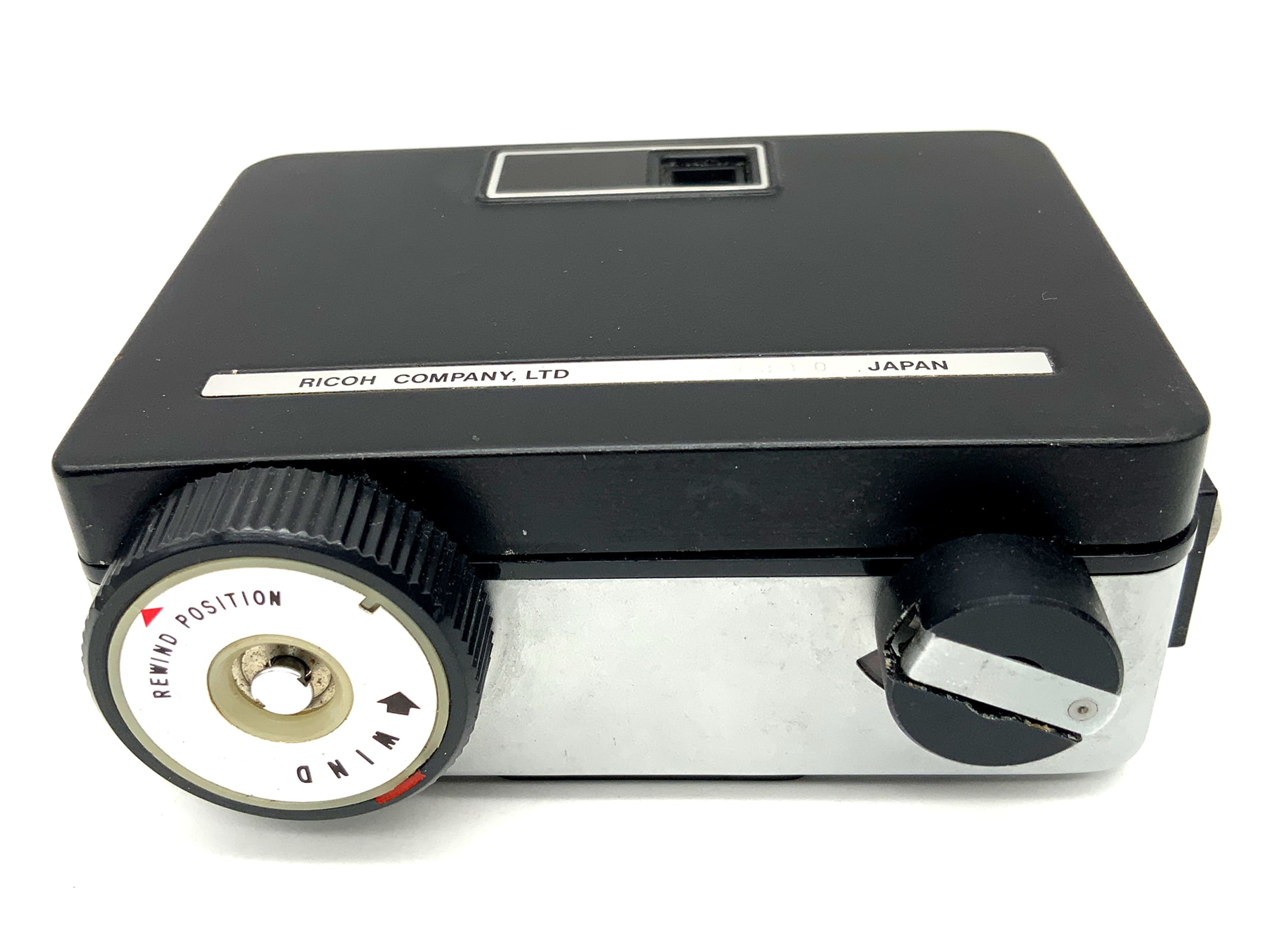 Ricoh Auto Half SE2 viewfinder camera with Ricoh 25mm F:2.8 half-frame camera