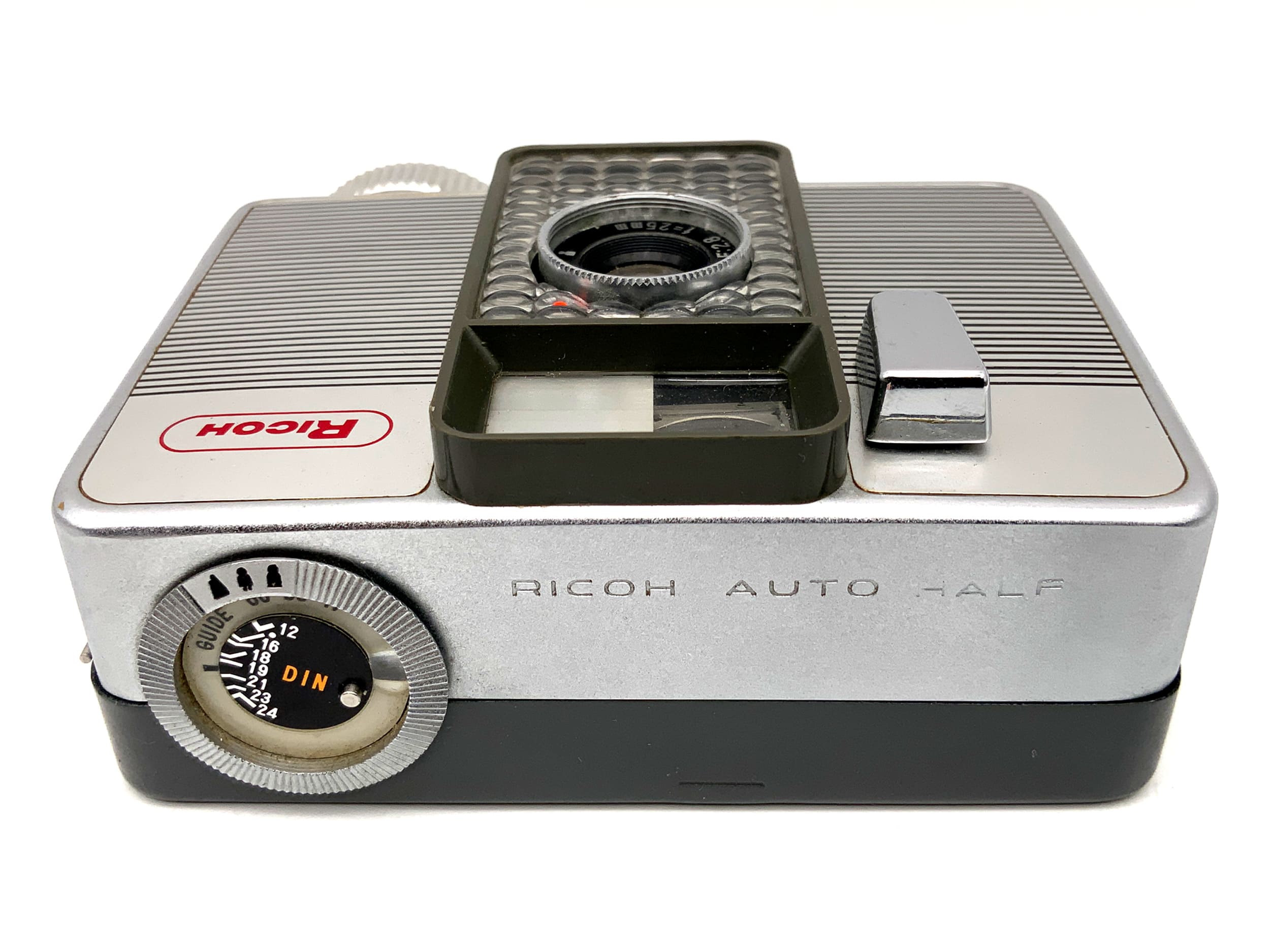 Ricoh Auto Half viewfinder camera with Ricoh 25mm F:2.8 half-frame analog camera