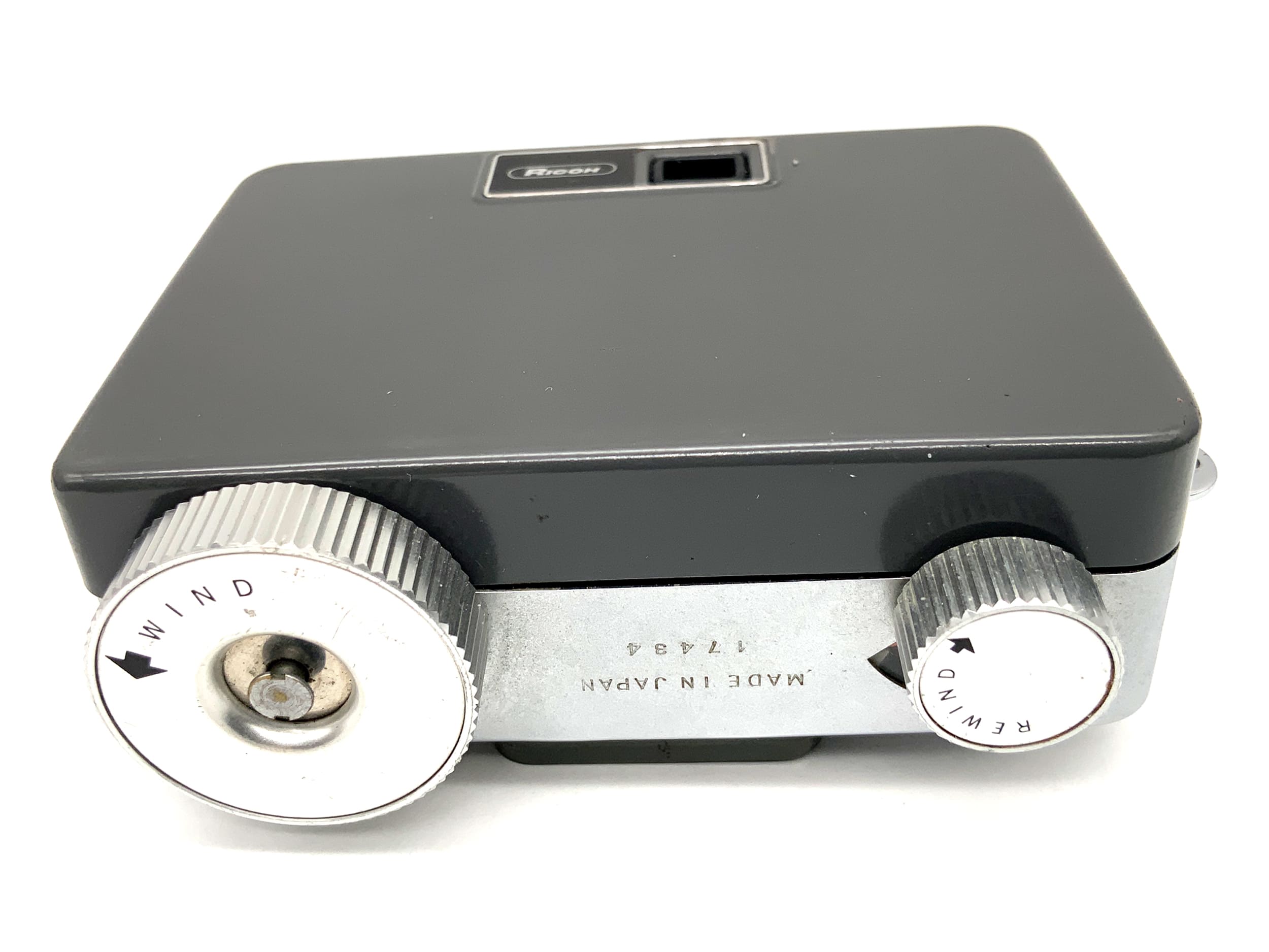 Ricoh Auto Half viewfinder camera with Ricoh 25mm F:2.8 half-frame analog camera