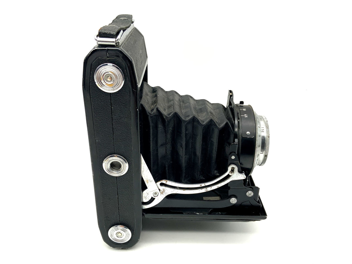 Zeiss Ikon Ercona folding camera with Novonar Anastigmat 110mm 4.5 red V